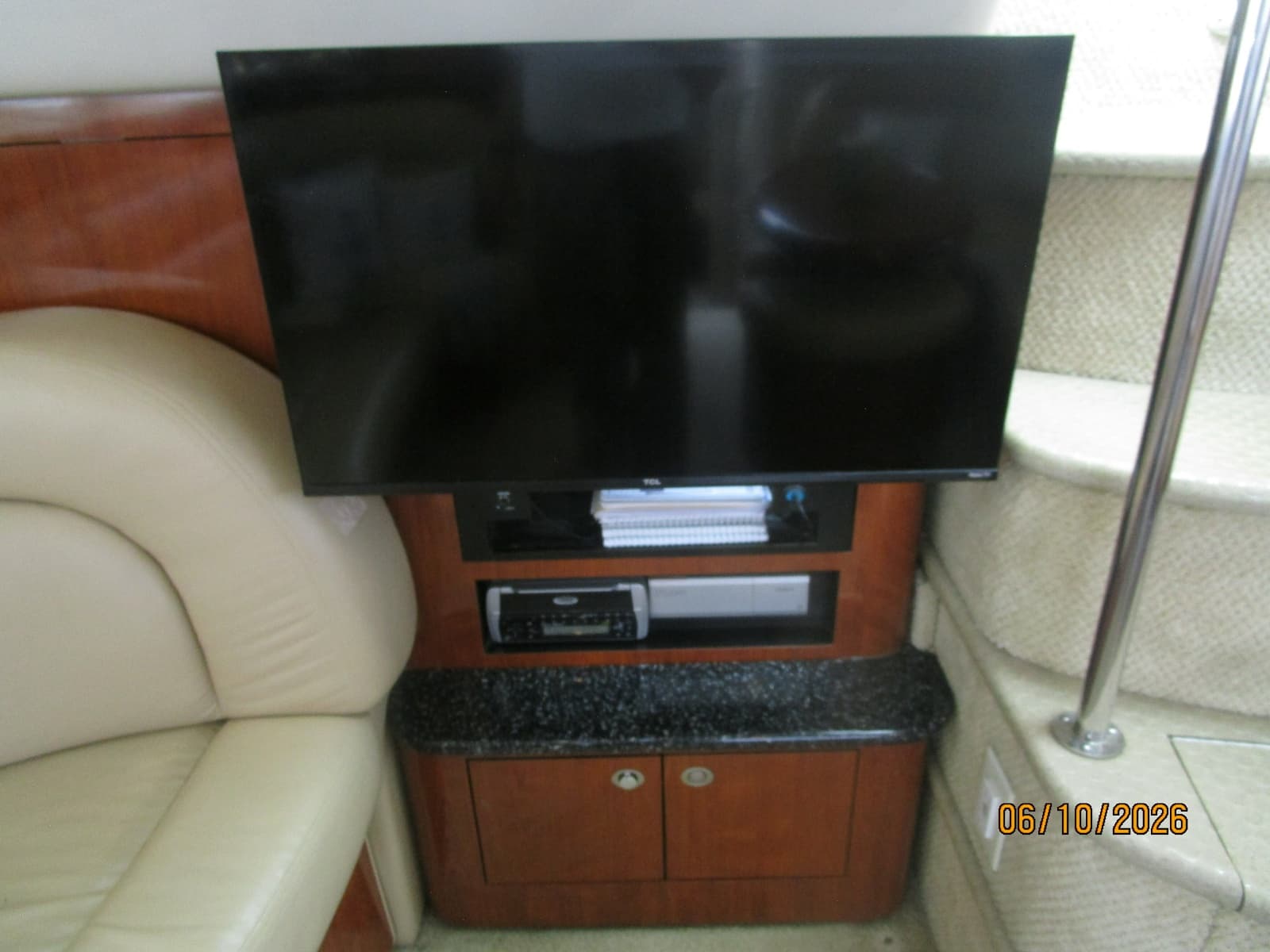 2004 Sea Ray 390 - Photo 43