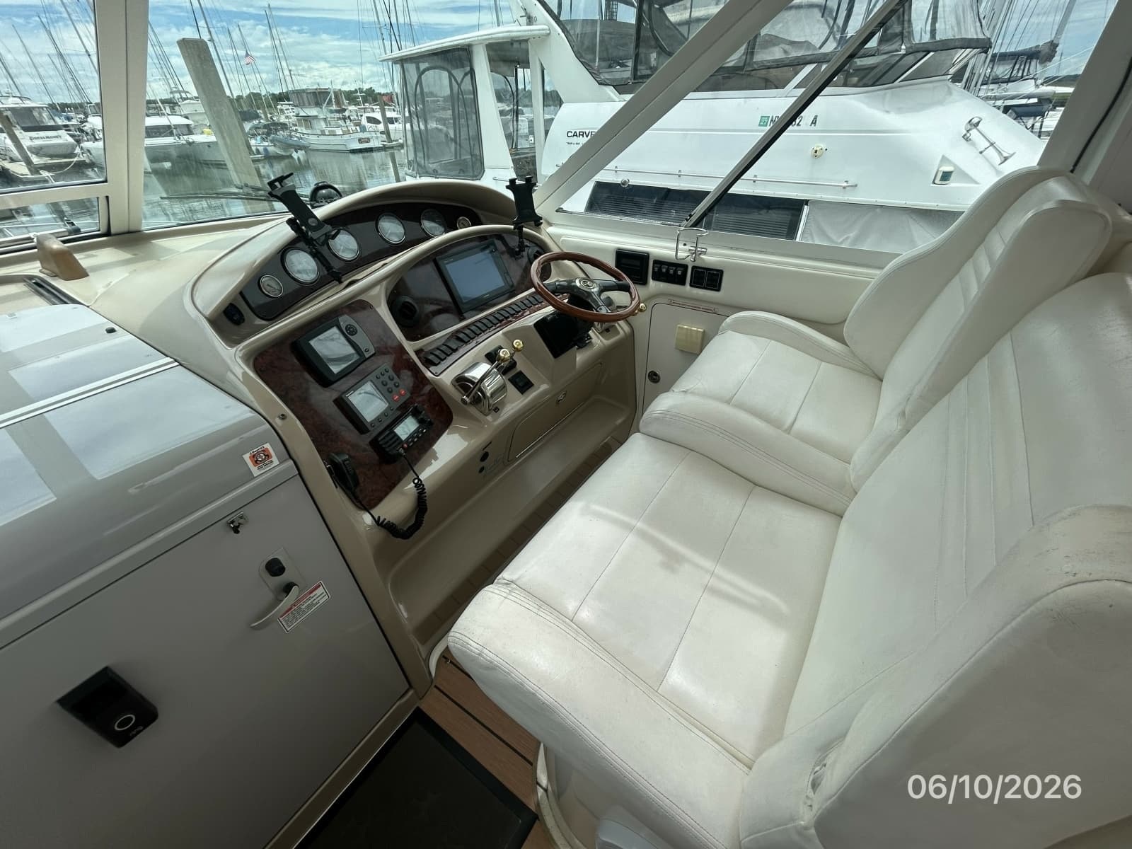 2004 Sea Ray 390 - Photo 20