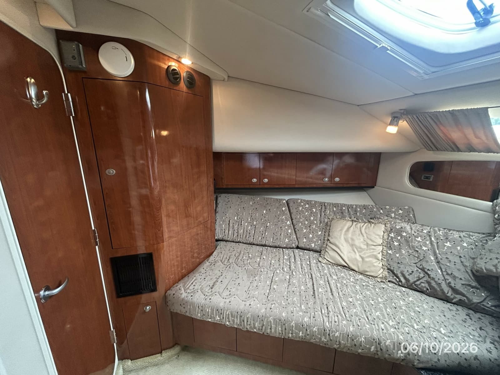 2004 Sea Ray 390 - Photo 56