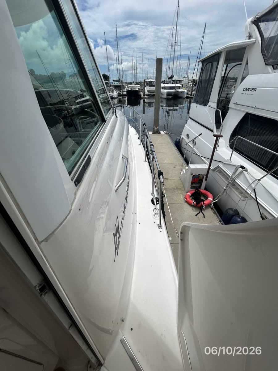2004 Sea Ray 390 - Photo 19