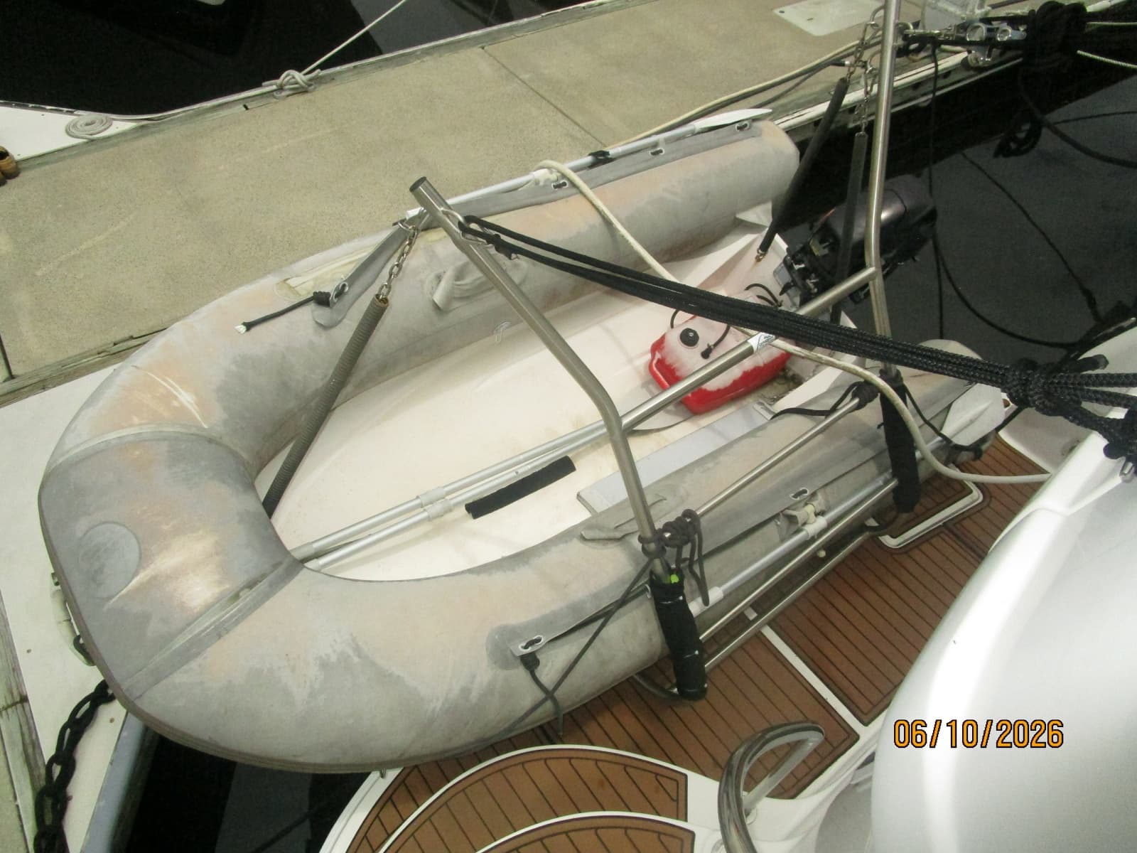 2004 Sea Ray 390 - Photo 35