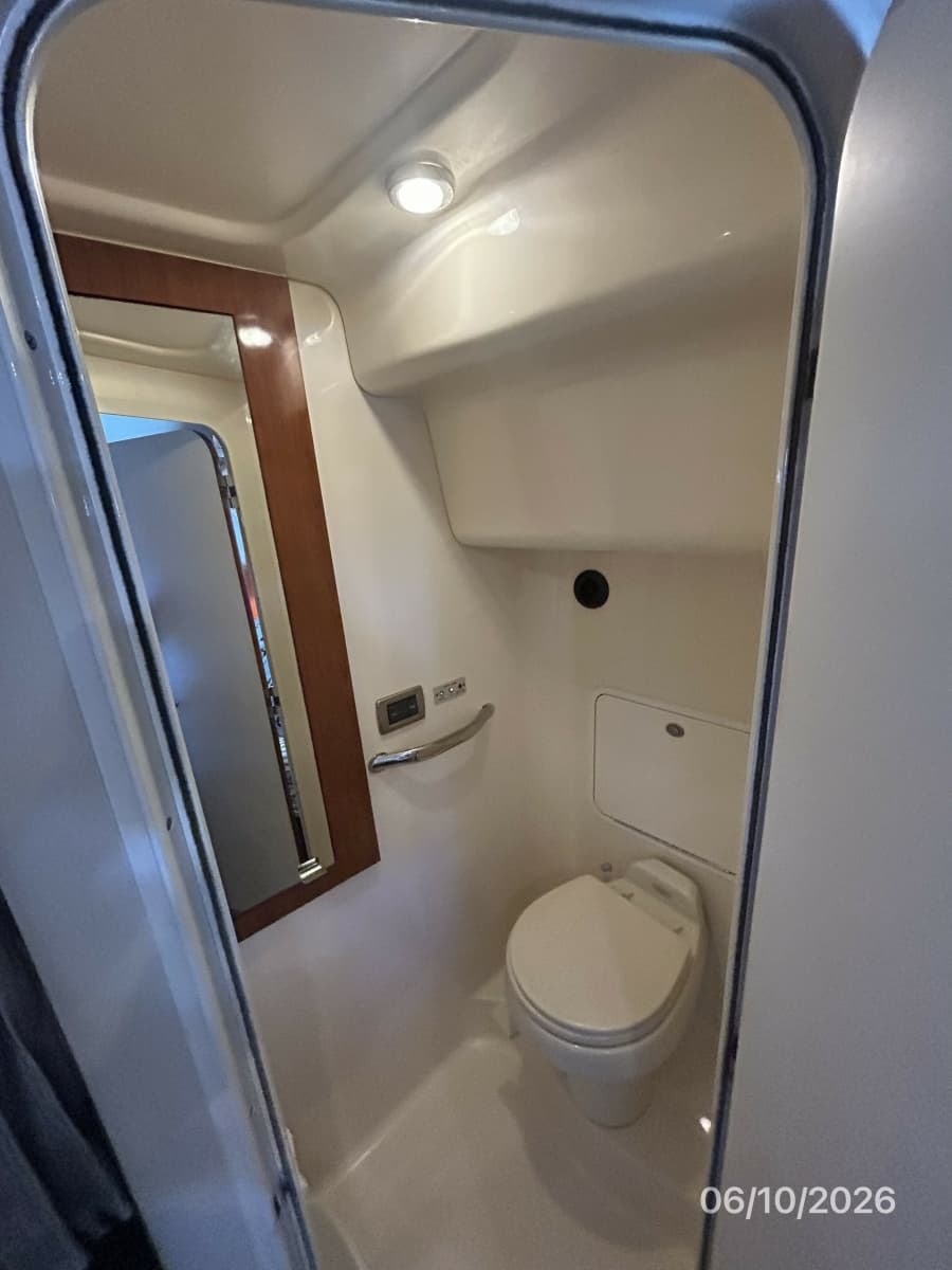 2004 Sea Ray 390 - Photo 53