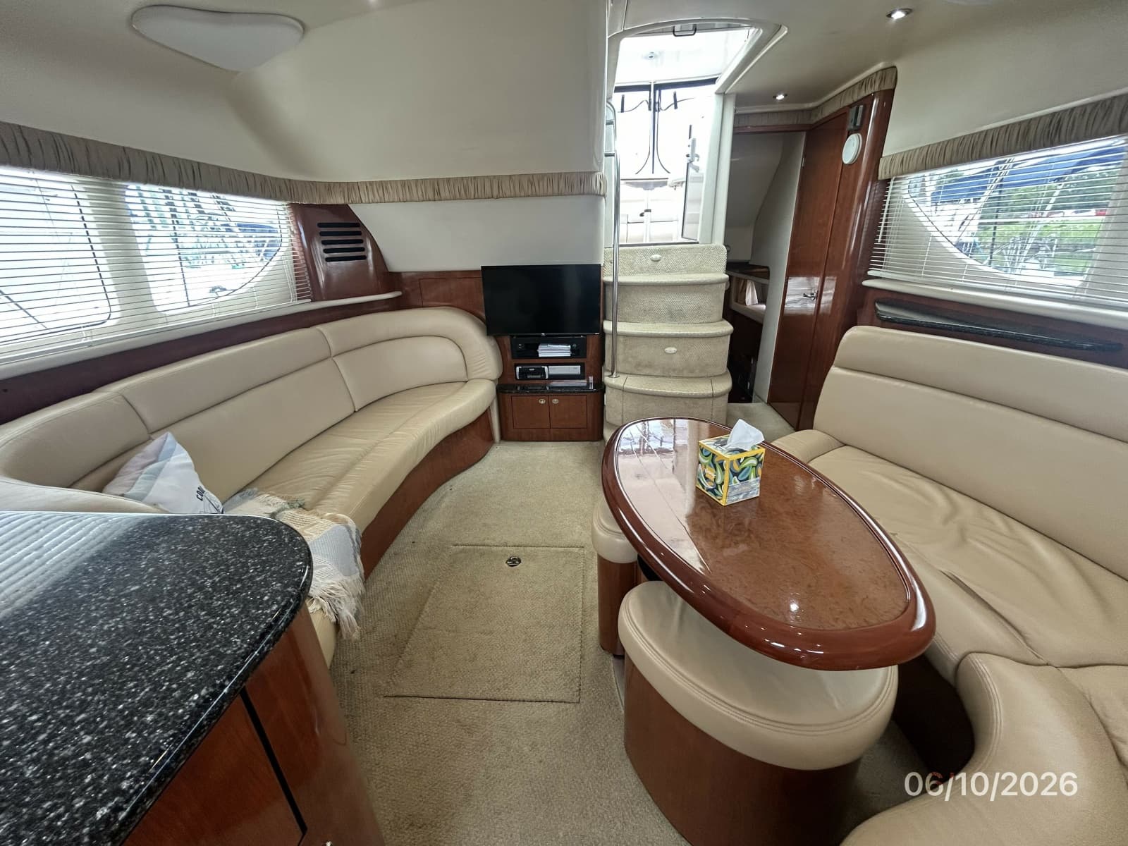 2004 Sea Ray 390 - Photo 38