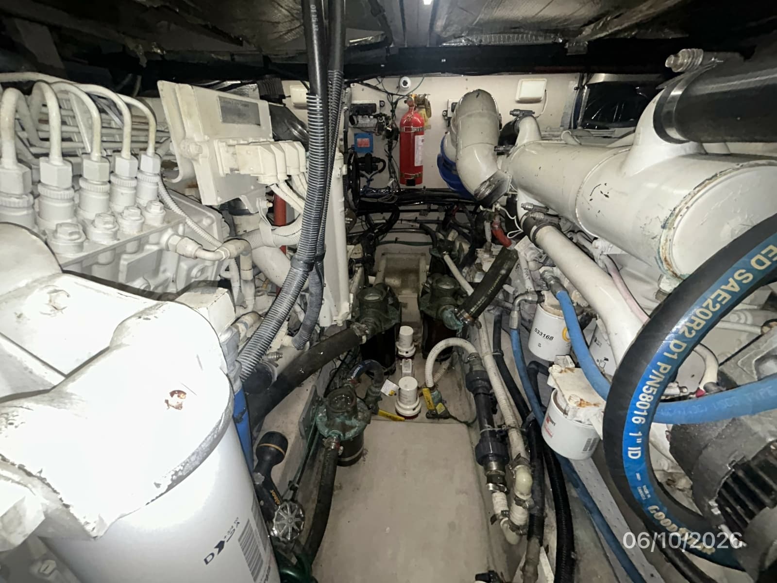2004 Sea Ray 390 - Photo 64