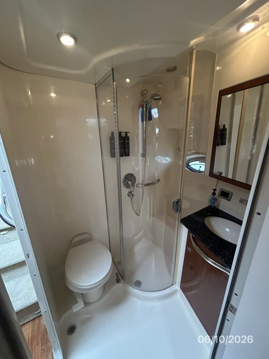 2004 Sea Ray 390 - Photo 59