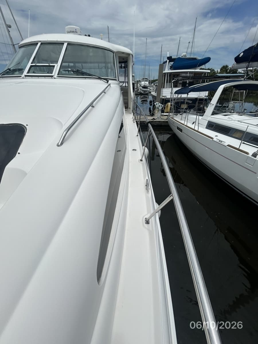 2004 Sea Ray 390 - Photo 16