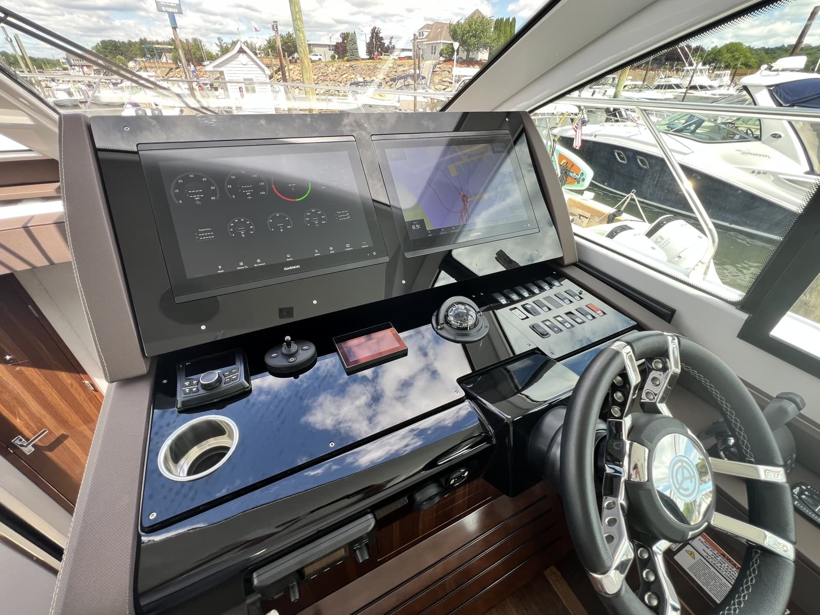 2021 Cruisers Yachts 50 Cantius - Photo 18