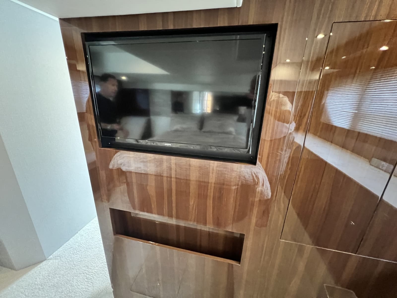 2021 Cruisers Yachts 50 Cantius - Photo 44