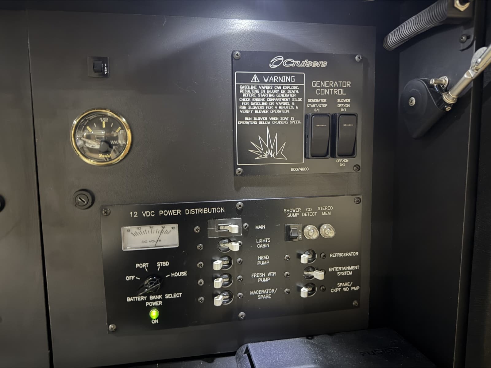 2014 Cruisers 350 Express - Photo 66