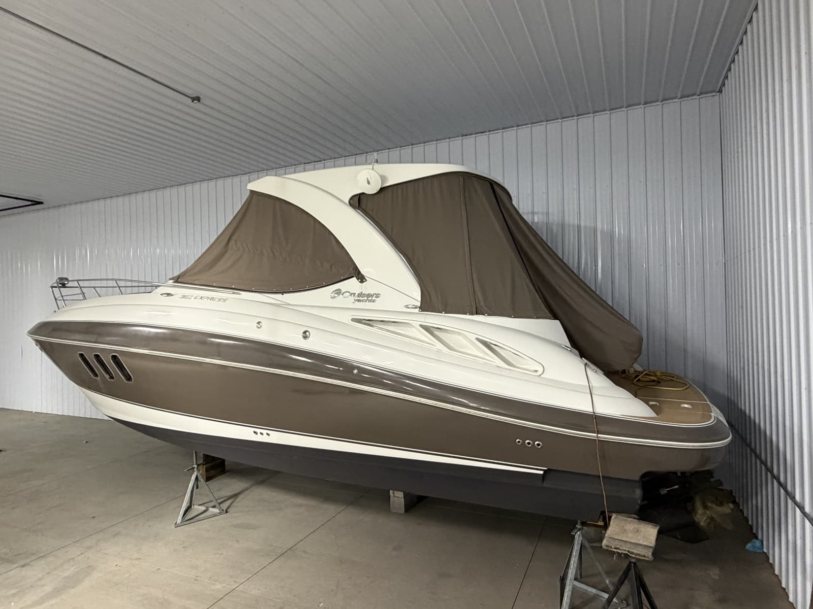 2014 Cruisers 350 Express - Photo 8