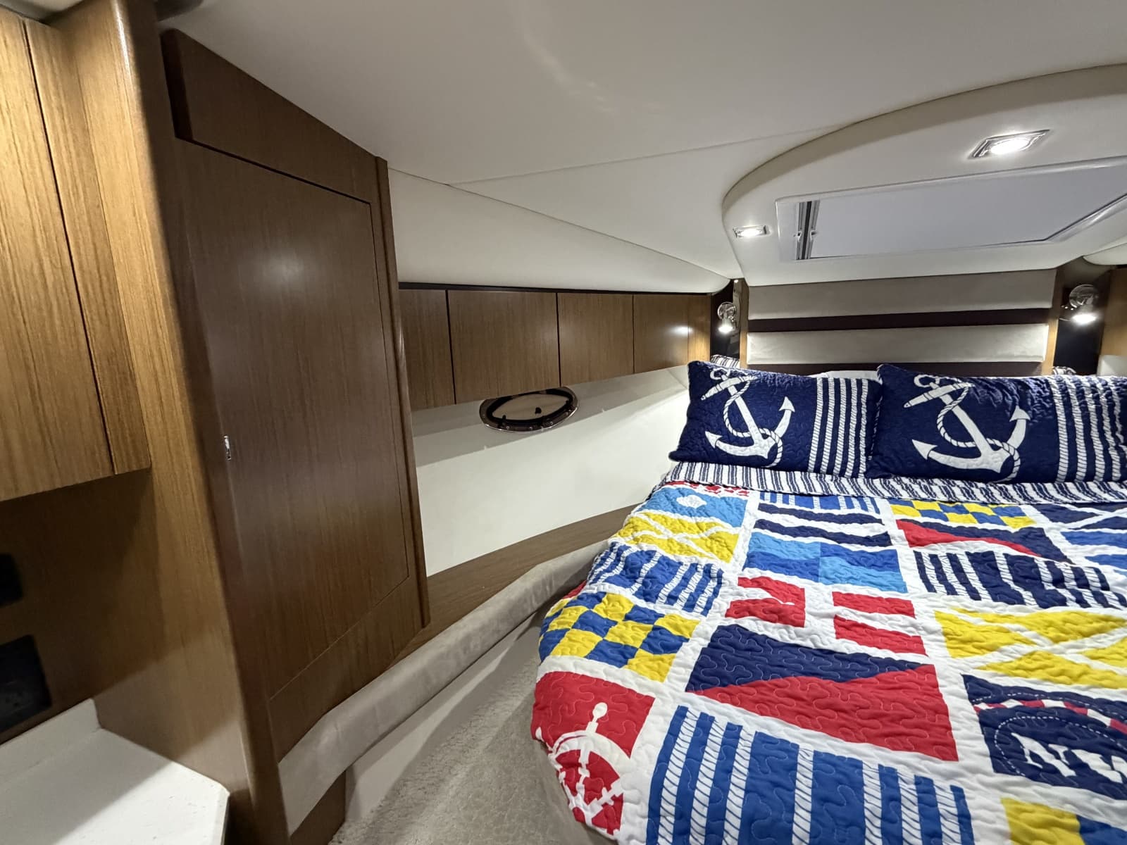 2014 Cruisers 350 Express - Photo 11