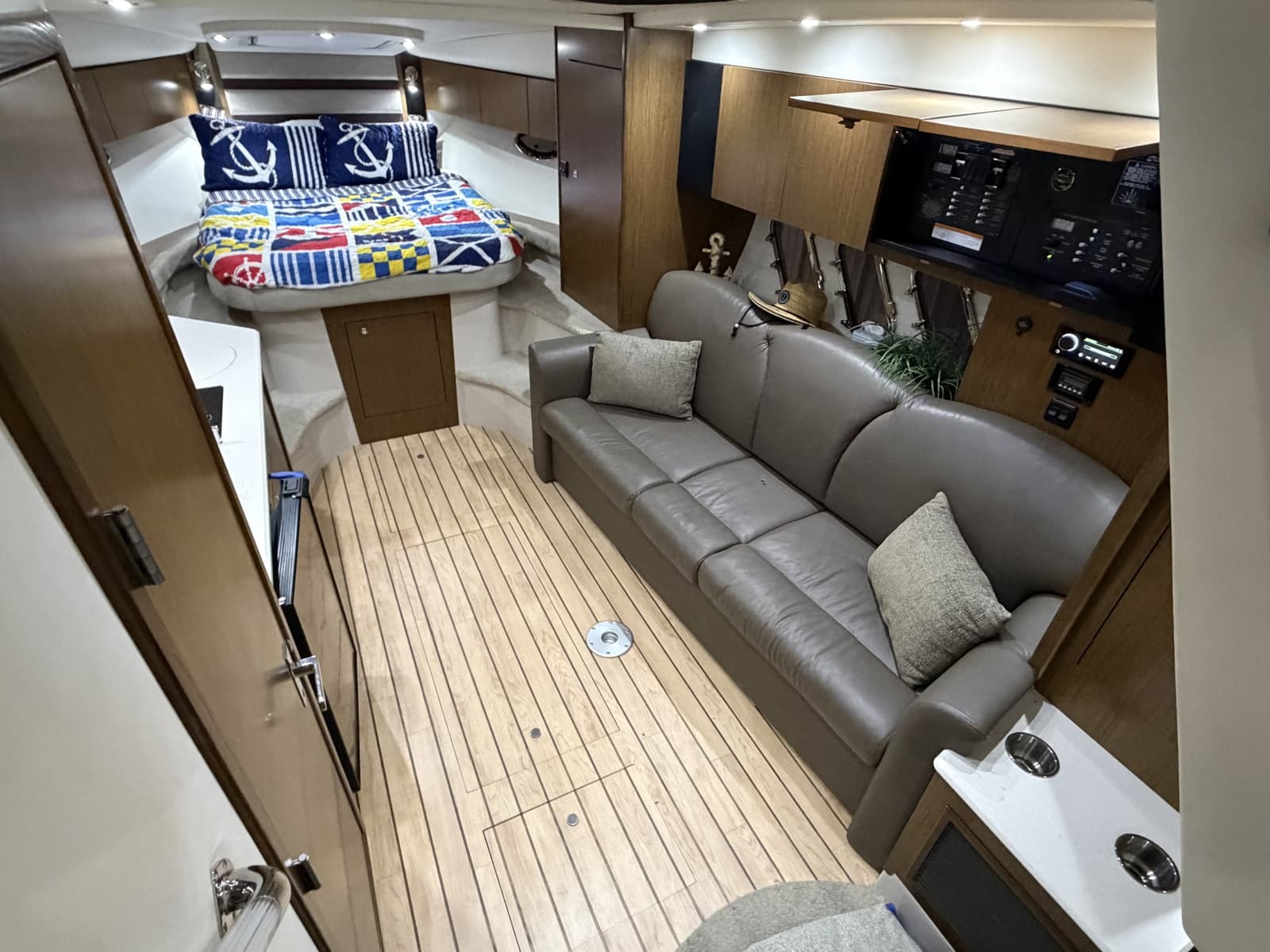 2014 Cruisers 350 Express - Photo 62