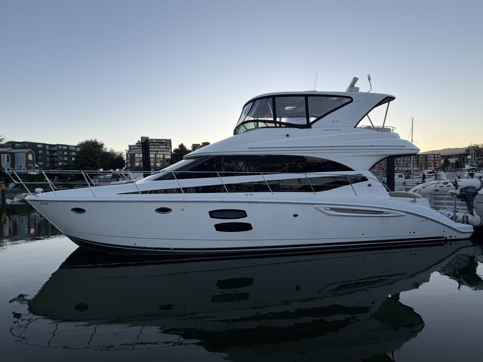 2012 Meridian  - Photo 34