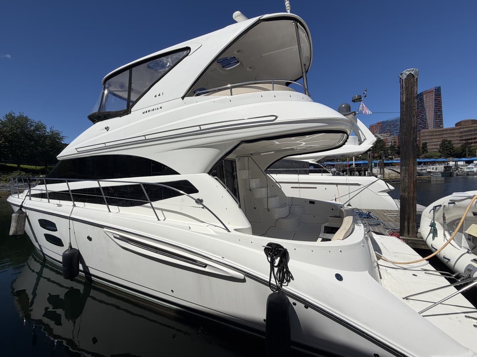 2012 Meridian  - Photo 2