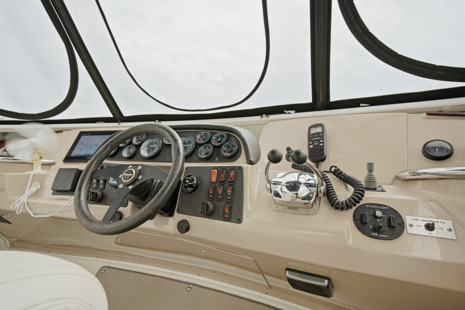 2005 Carver  - Photo 8