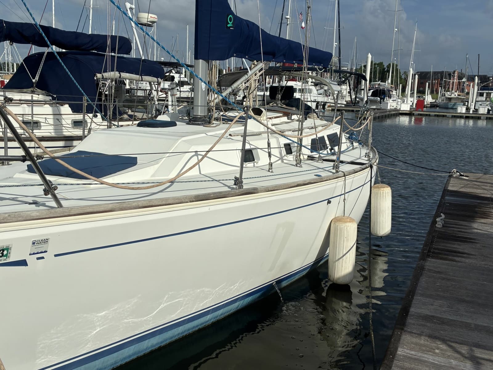 1988 CAL 33 - Photo 1