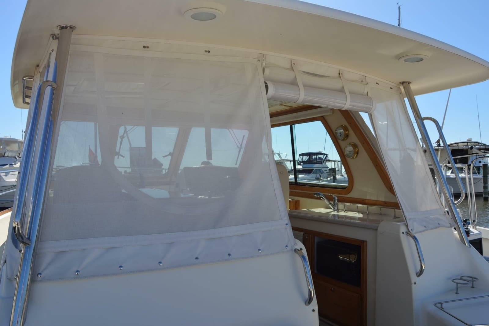 2009 Sabre 34 Express - Photo 26