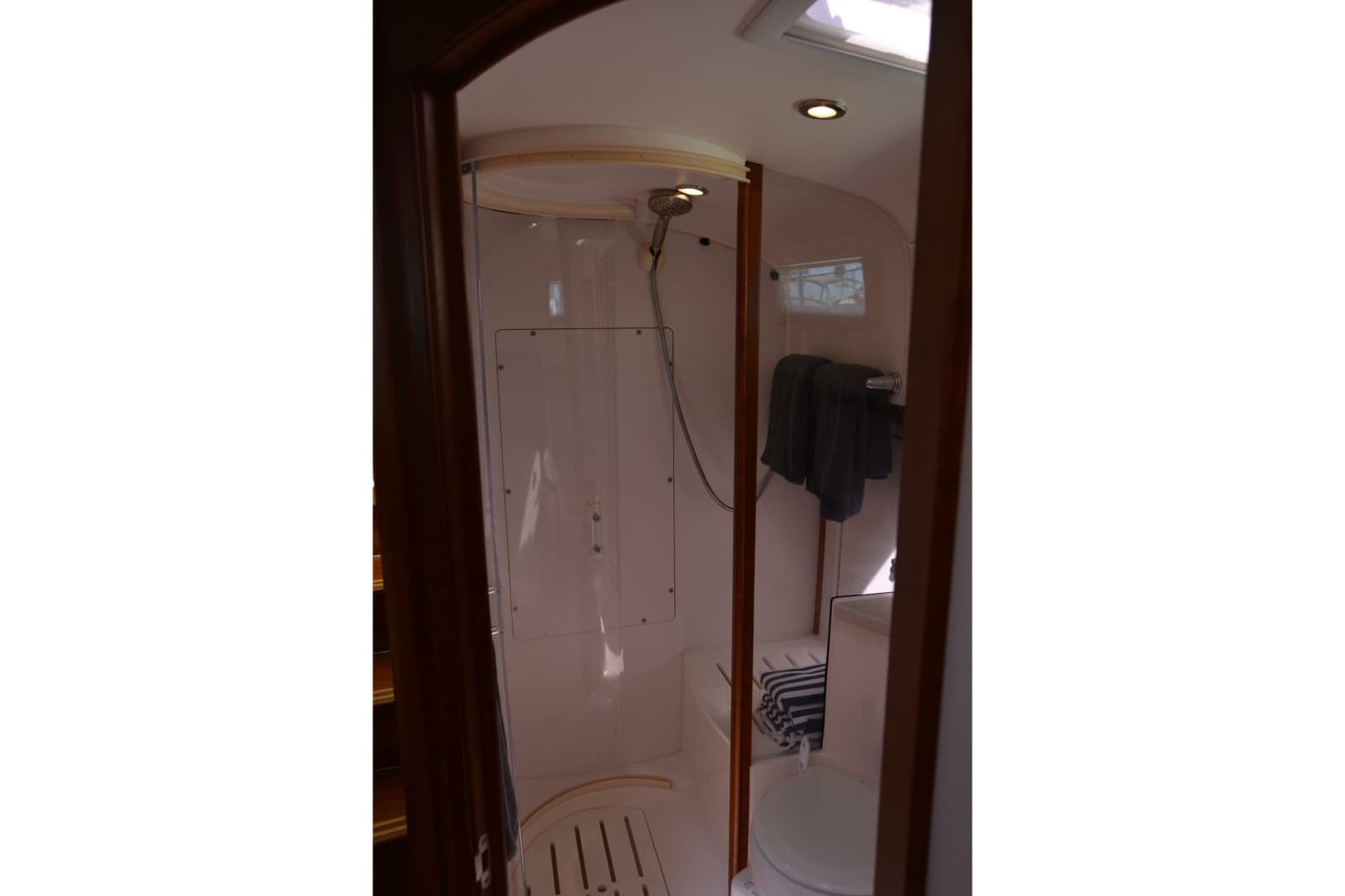 2009 Sabre 34 Express - Photo 96