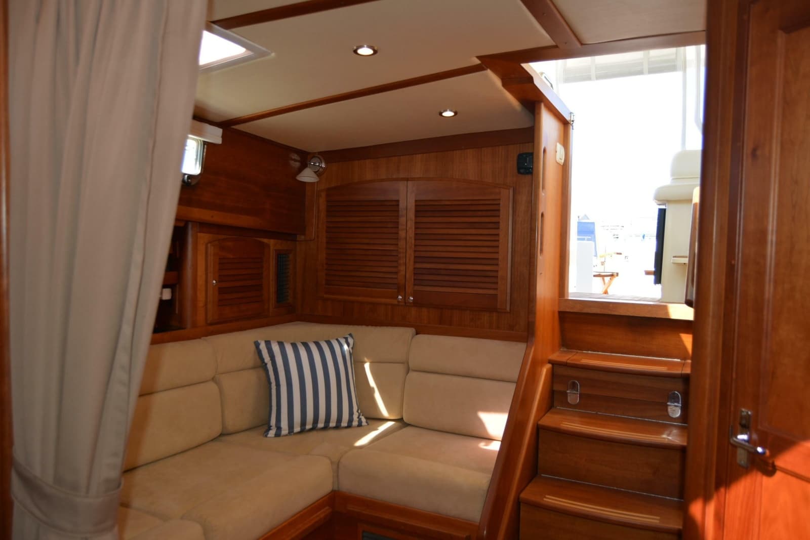 2009 Sabre 34 Express - Photo 93