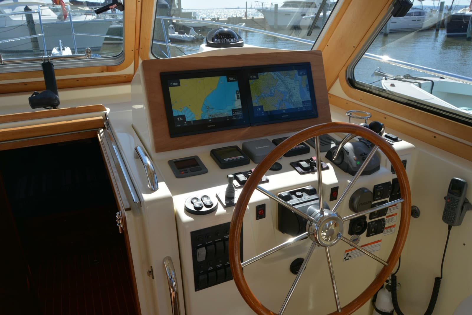 2009 Sabre 34 Express - Photo 46