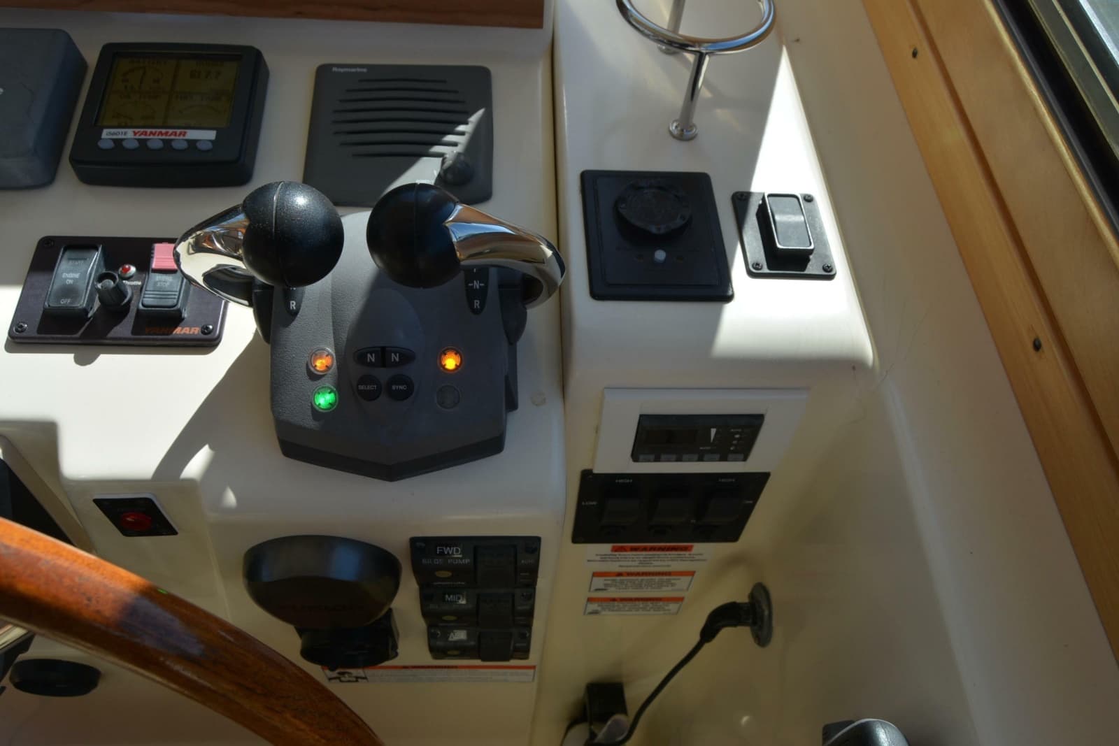 2009 Sabre 34 Express - Photo 53