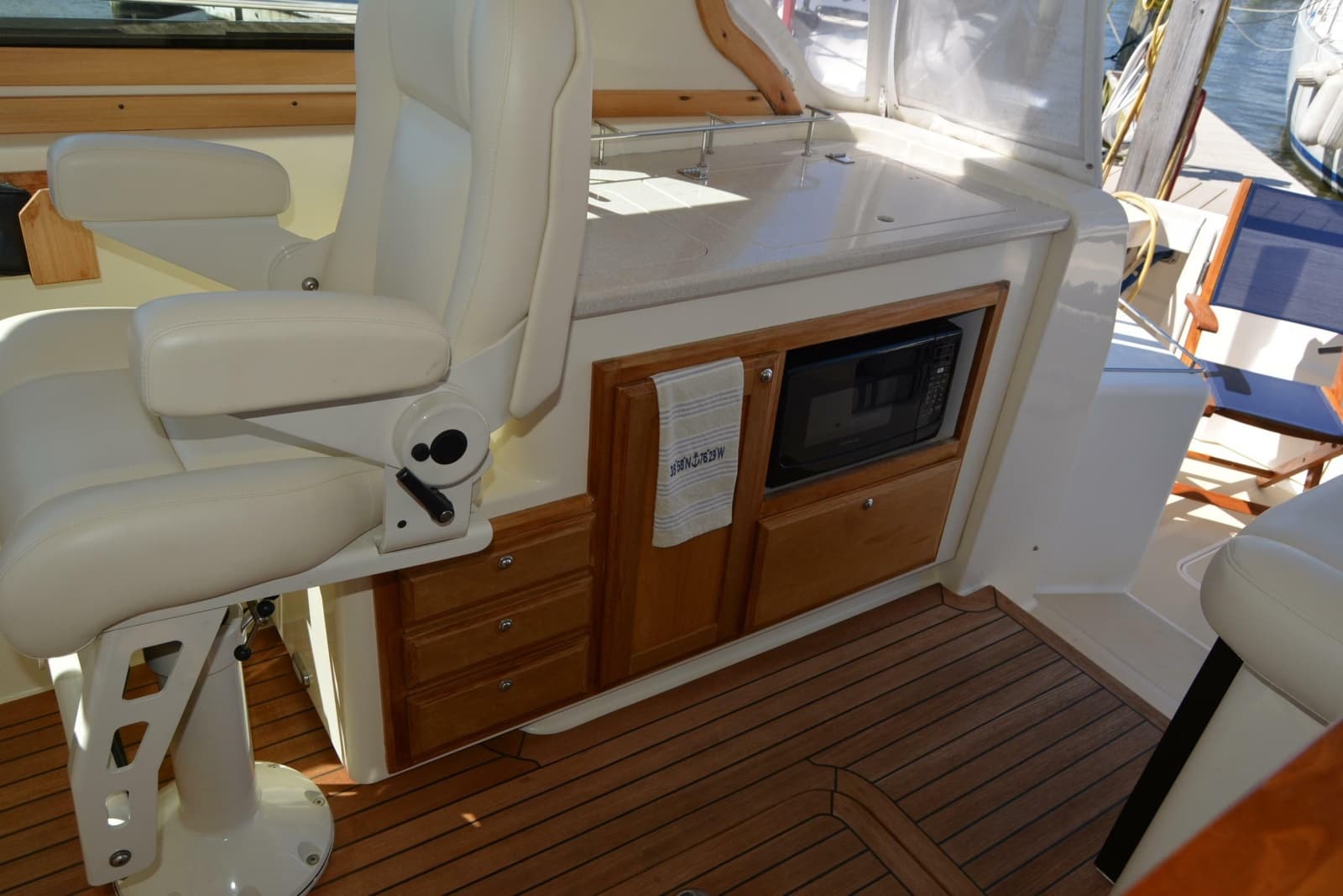 2009 Sabre 34 Express - Photo 109