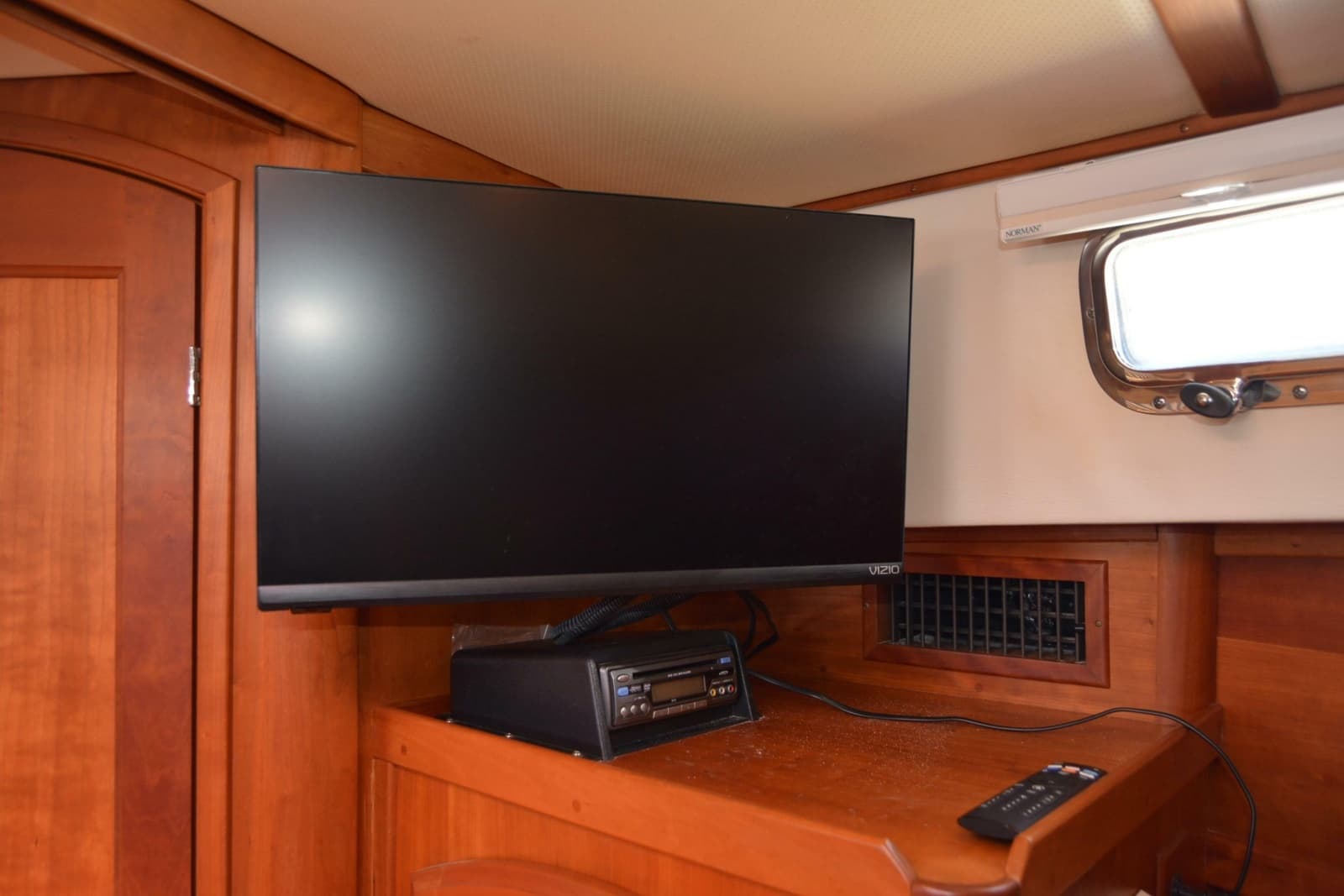 2009 Sabre 34 Express - Photo 88