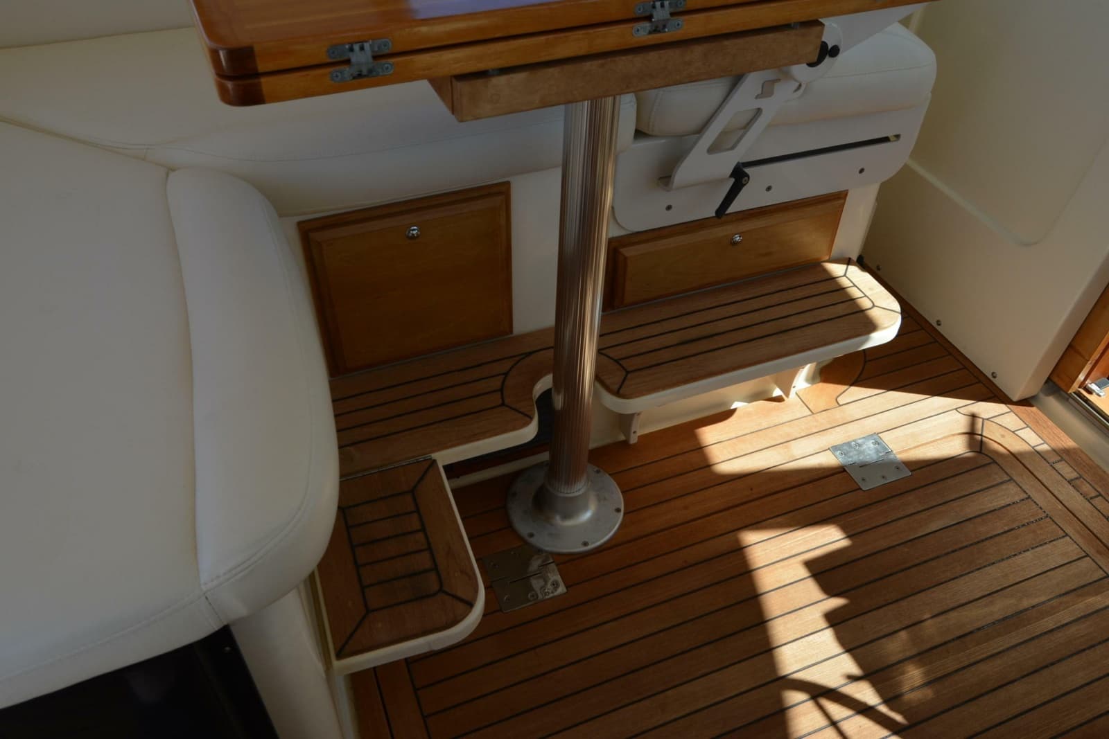 2009 Sabre 34 Express - Photo 62