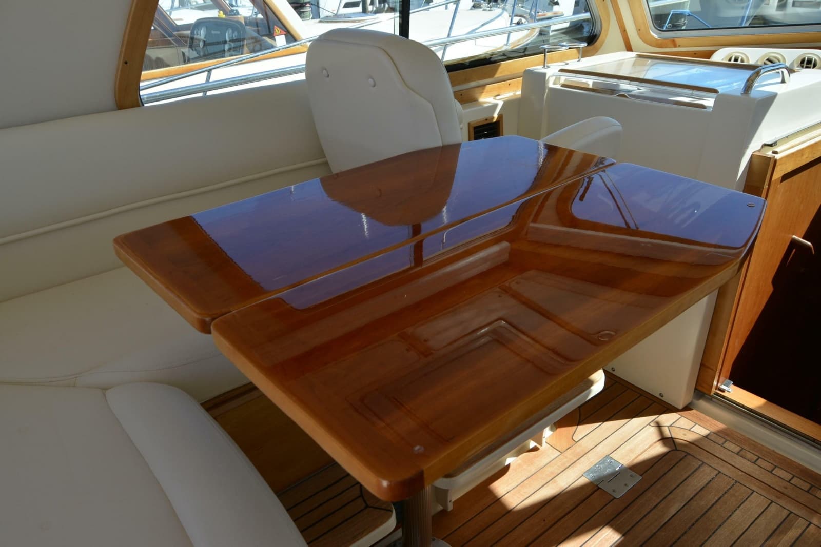 2009 Sabre 34 Express - Photo 60