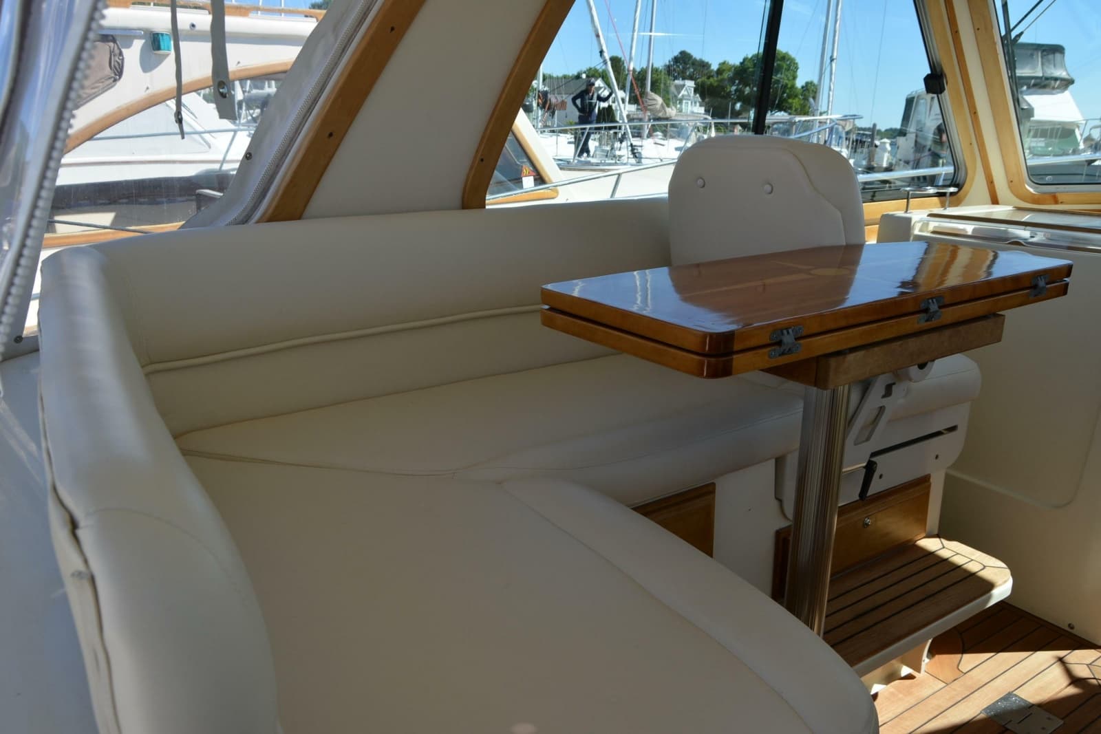 2009 Sabre 34 Express - Photo 58