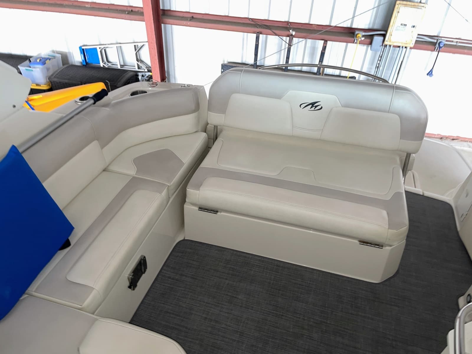2010 Monterey 280 SCR - Photo 24