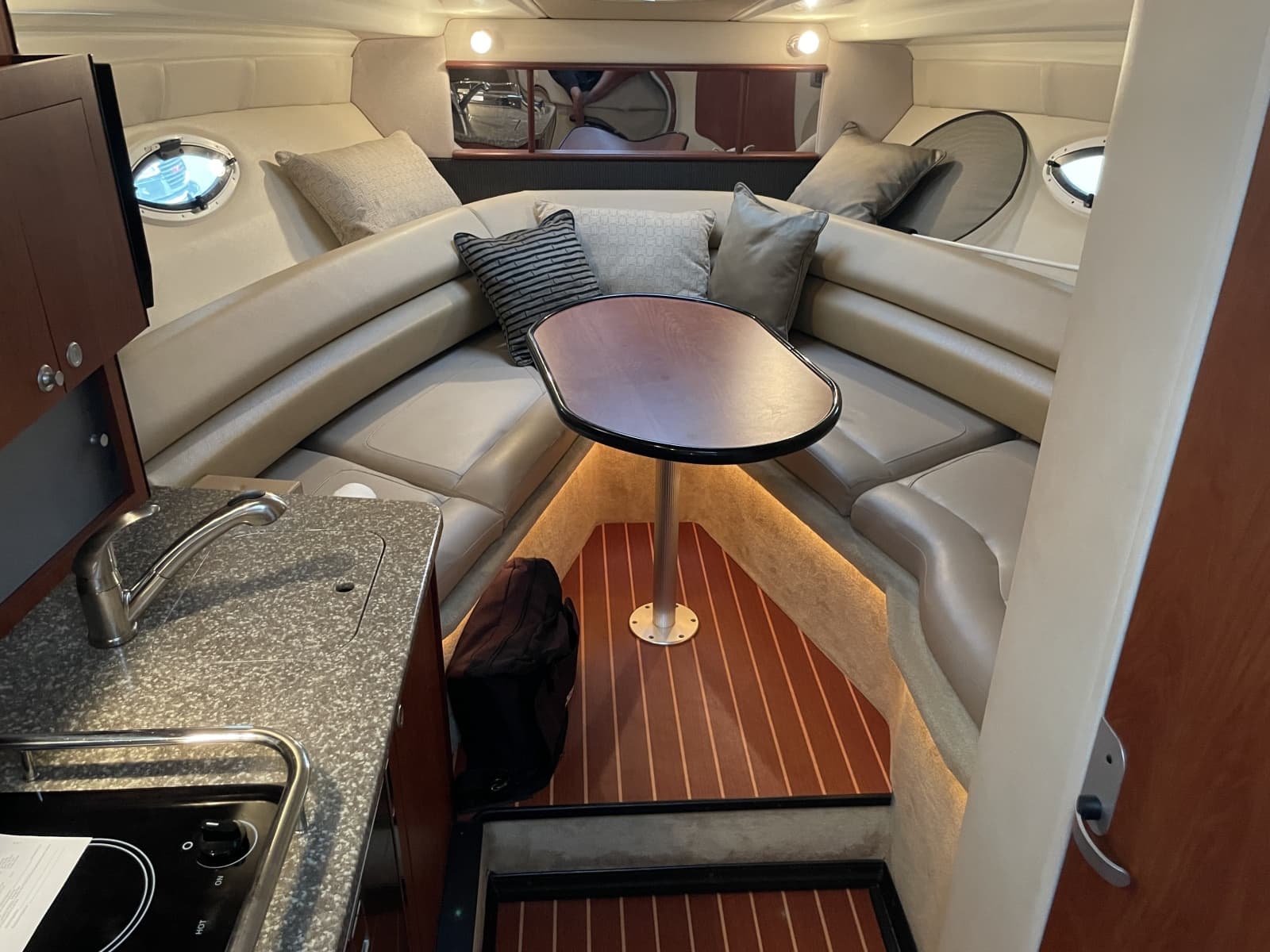 2010 Monterey 280 SCR - Photo 34