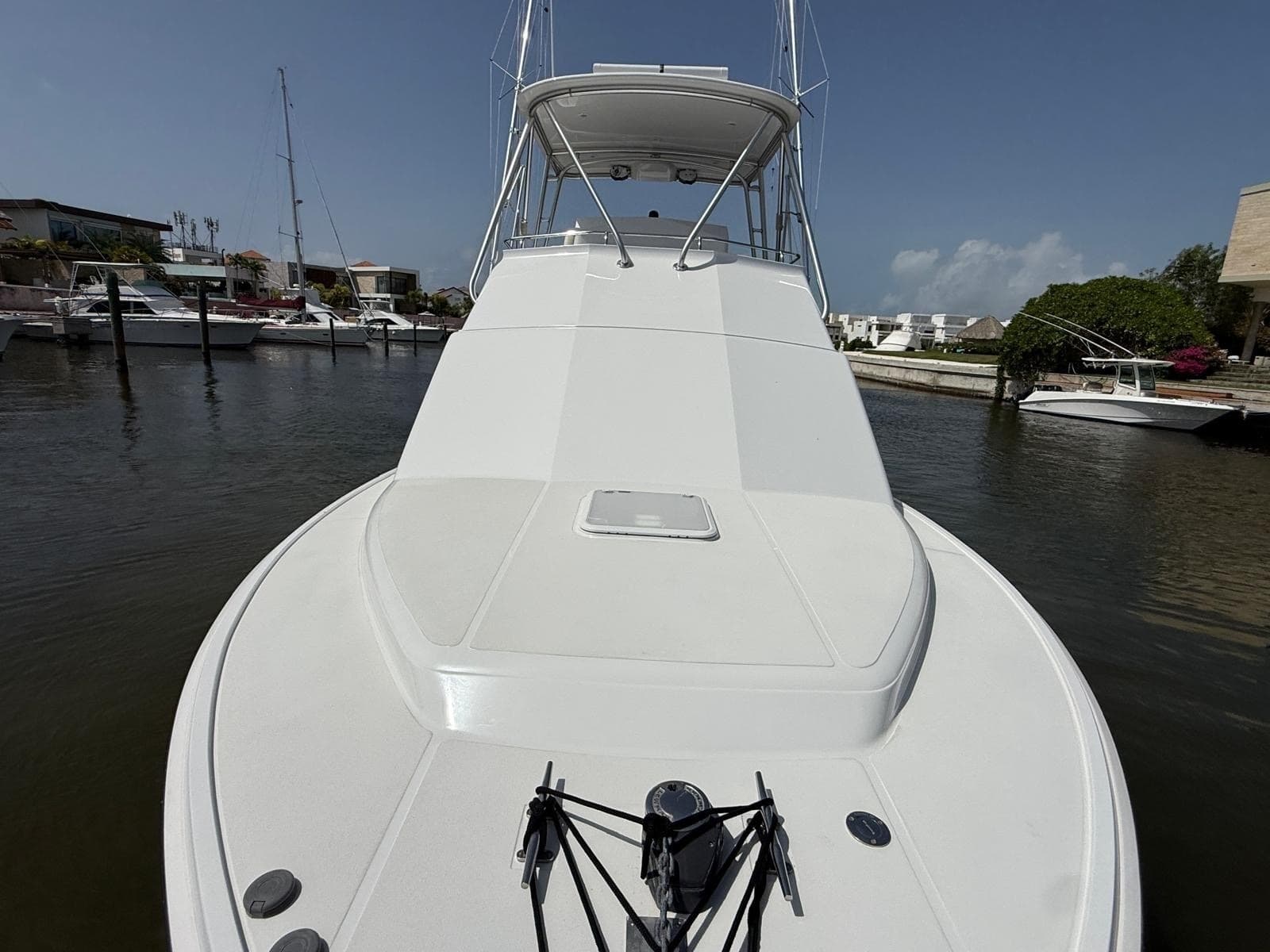 2004 Cabo 35 Flybridge - Photo 12