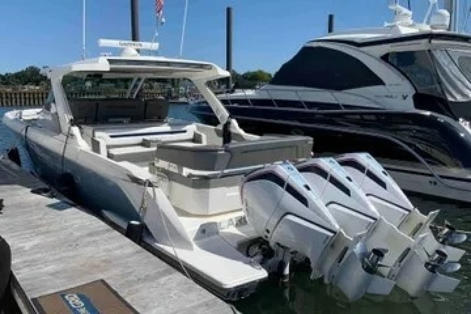 2021 Tiara Sport  - Photo 2