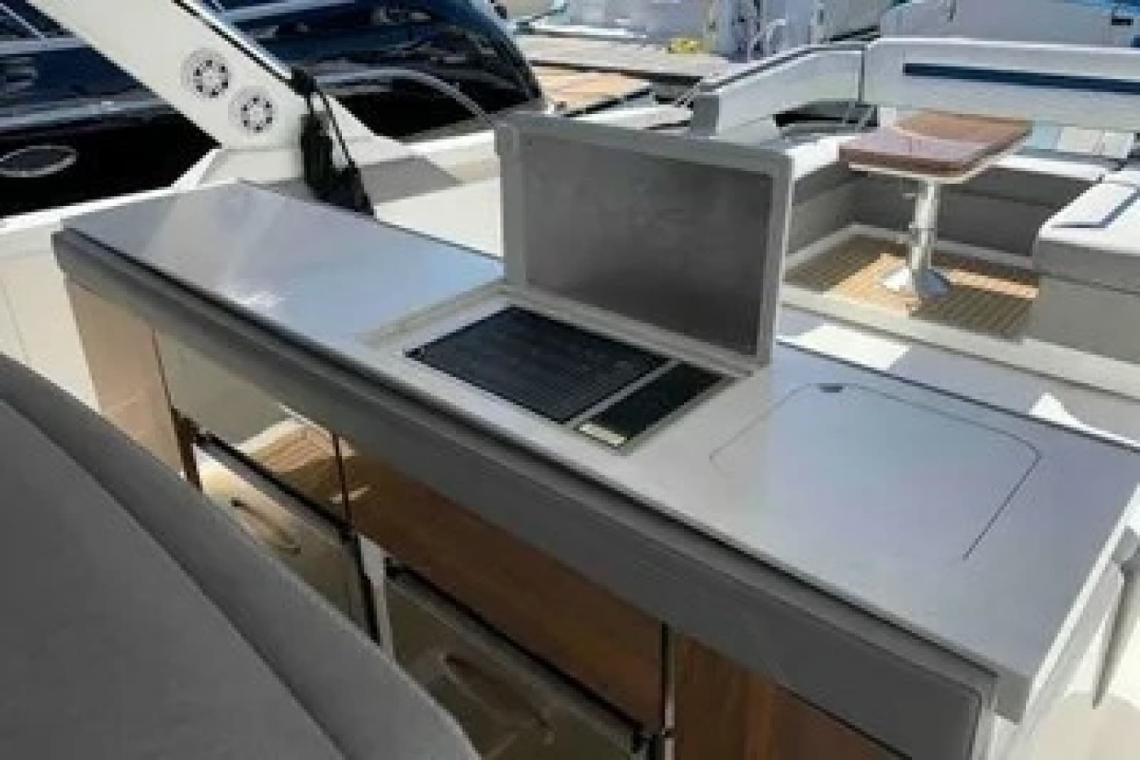 2021 Tiara Sport  - Photo 14