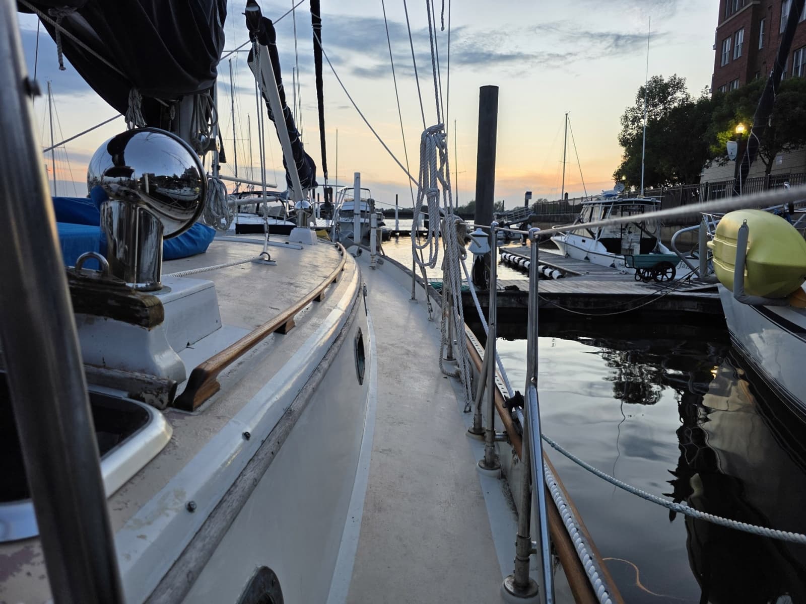 1982 Tayana 37 - Photo 17
