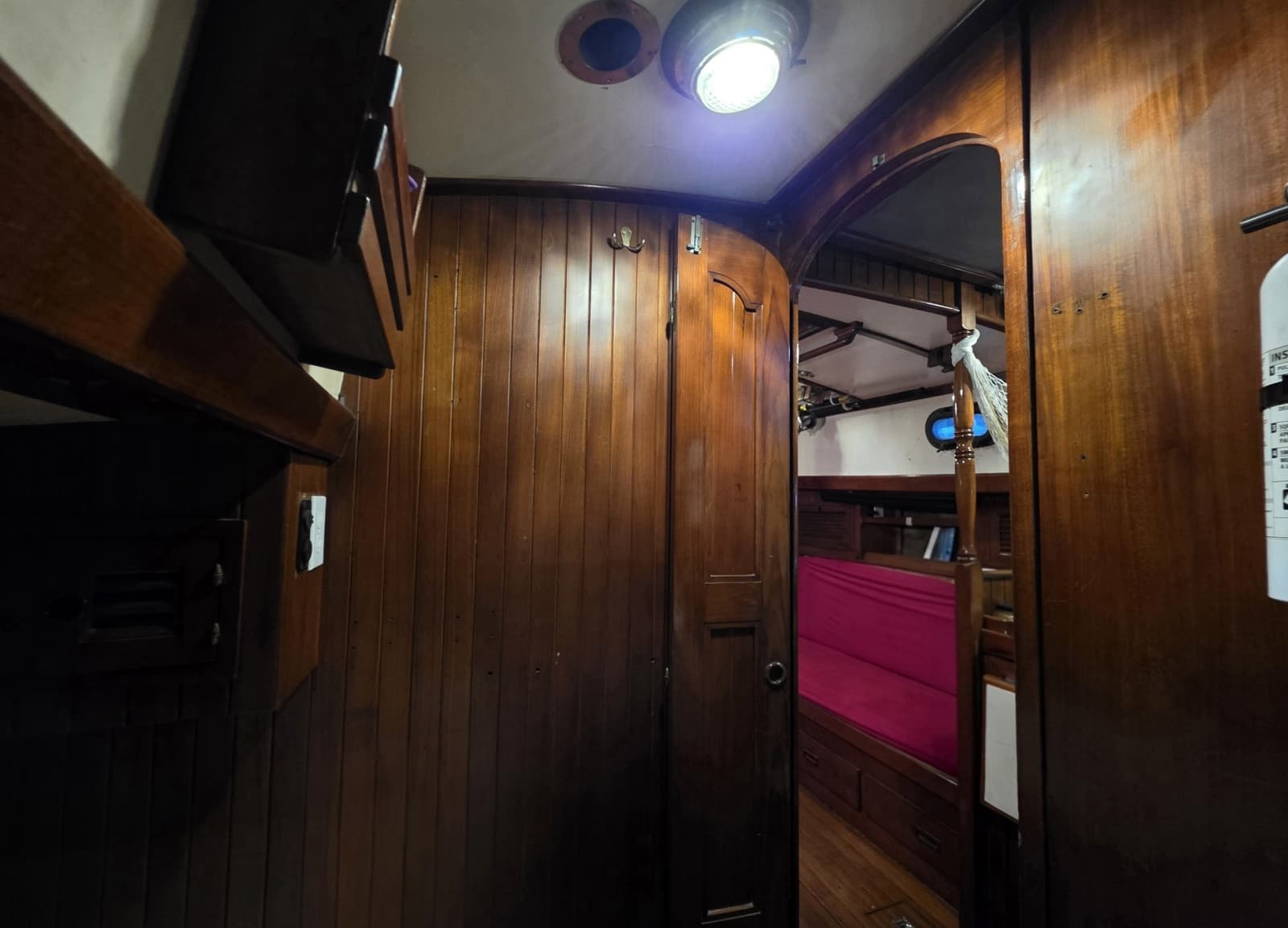 1982 Tayana 37 - Photo 27