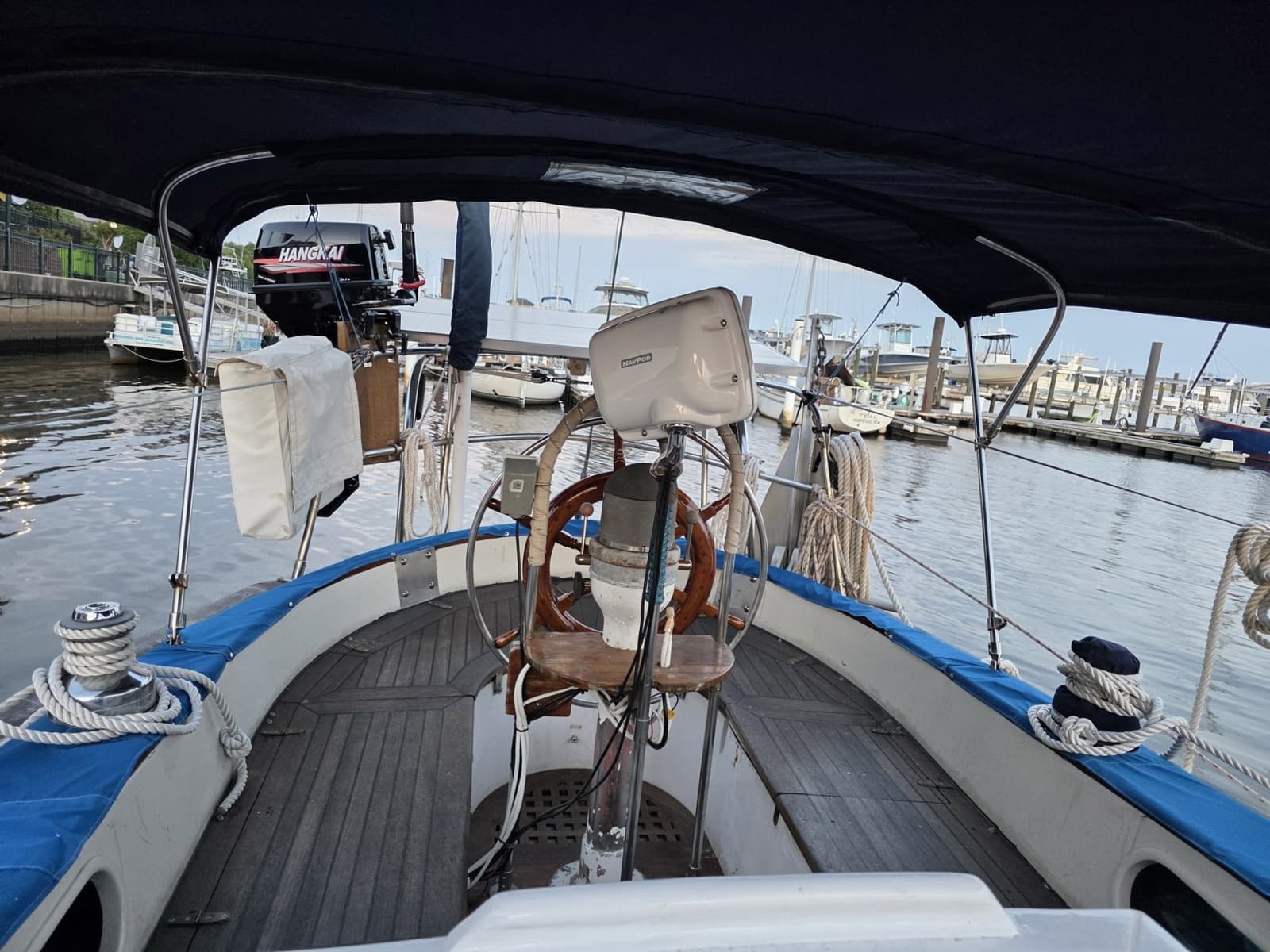 1982 Tayana 37 - Photo 14