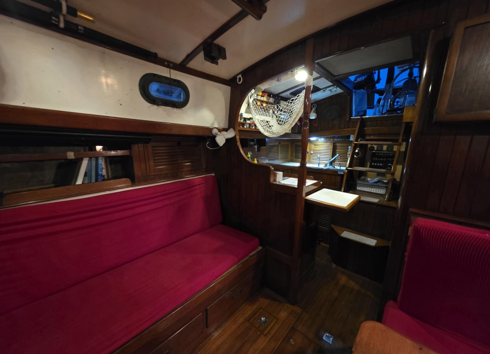 1982 Tayana 37 - Photo 28