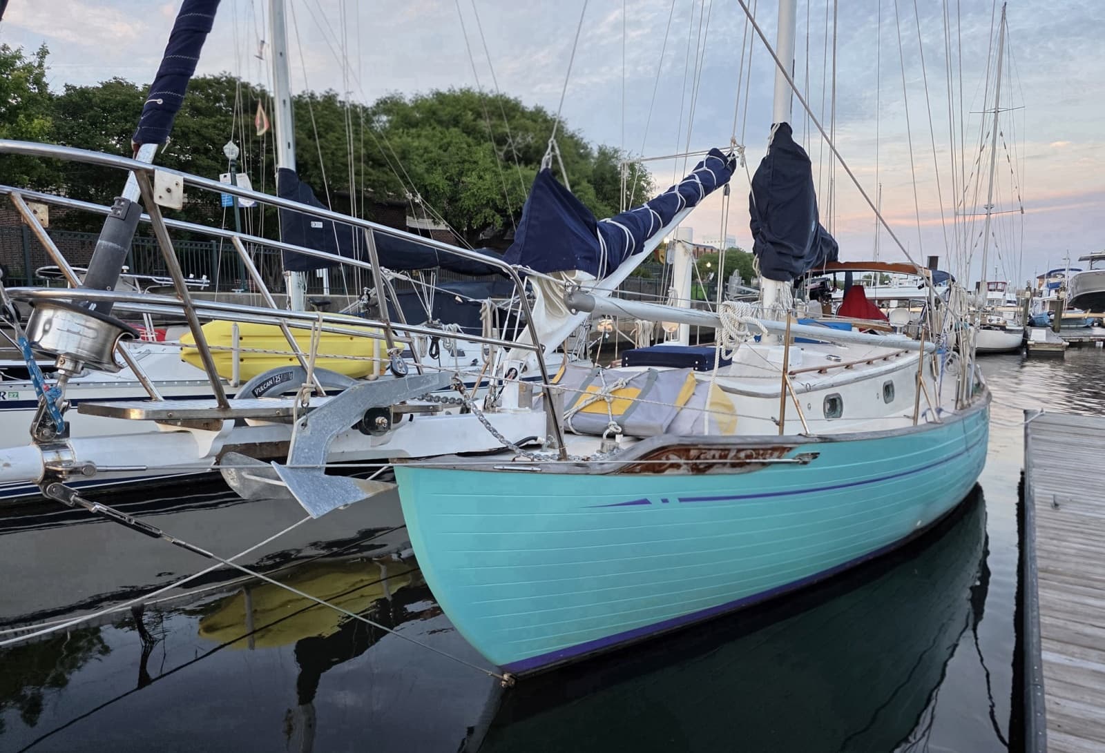 1982 Tayana 37 - Photo 3