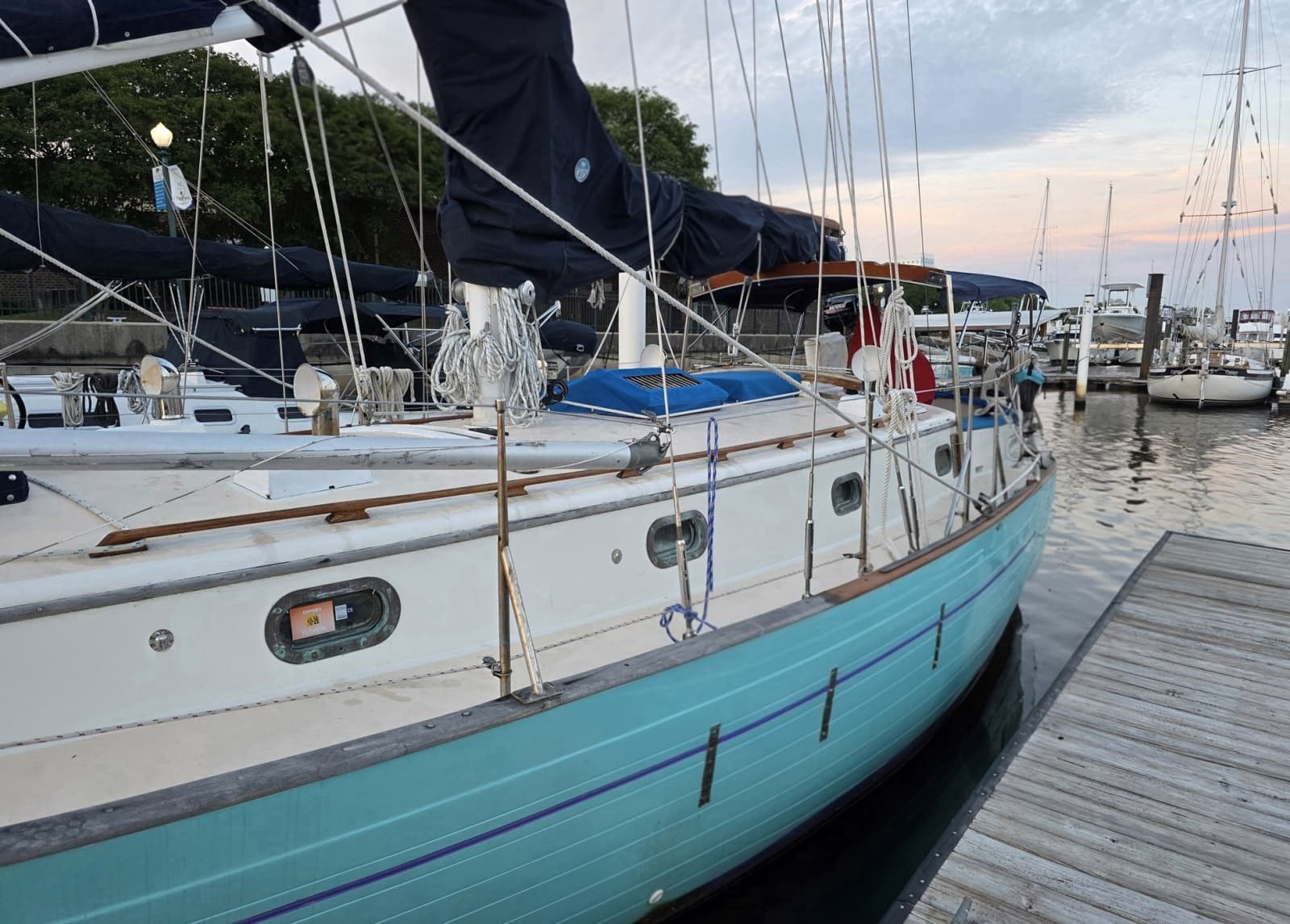 1982 Tayana 37 - Photo 5