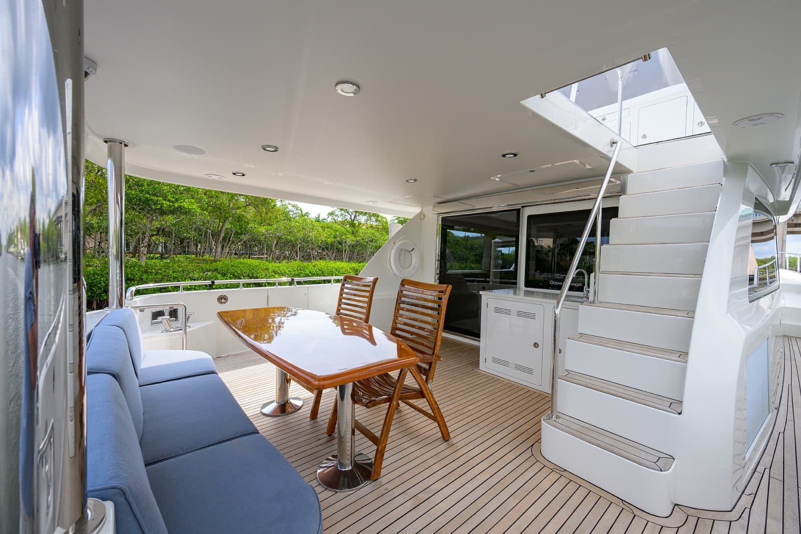 2016 Ocean Alexander 72 Pilothouse - Photo 2