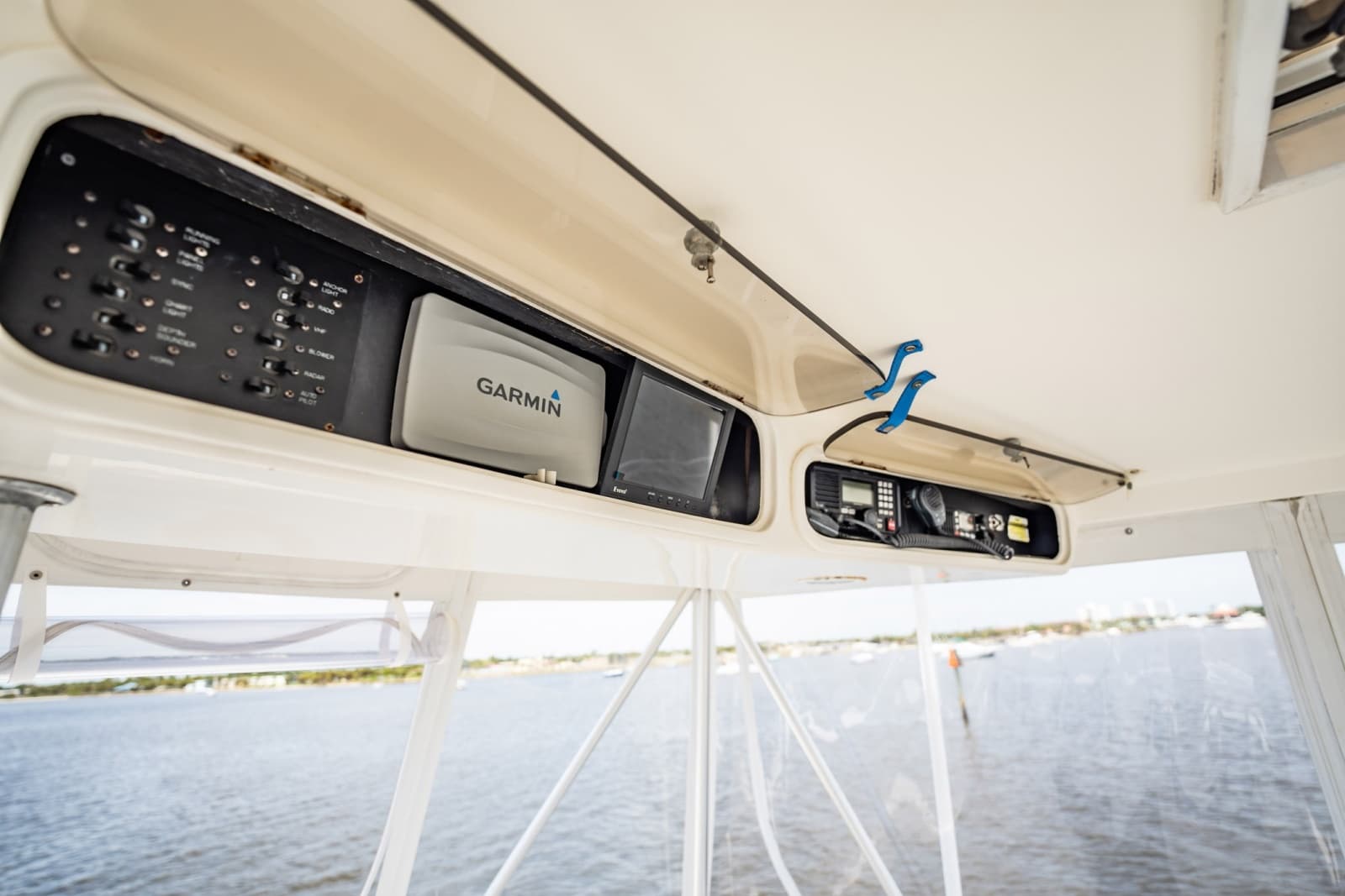 2000 Ocean Yachts 43 Super Sport - Photo 9