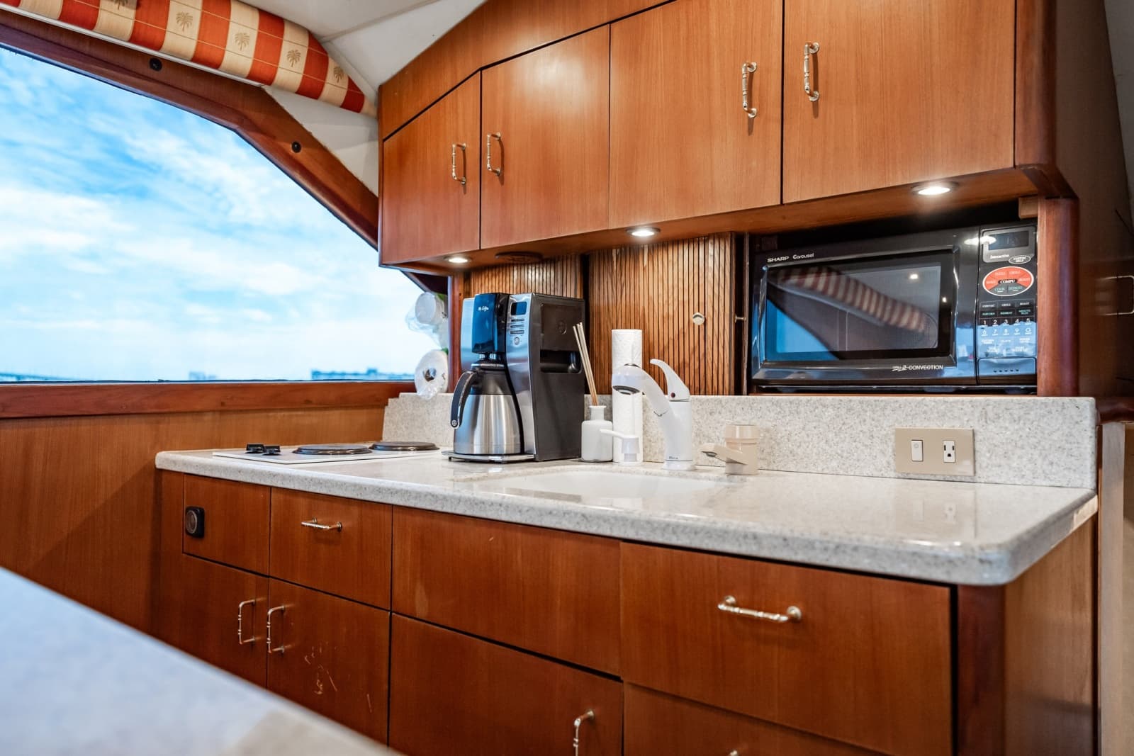 2000 Ocean Yachts 43 Super Sport - Photo 18