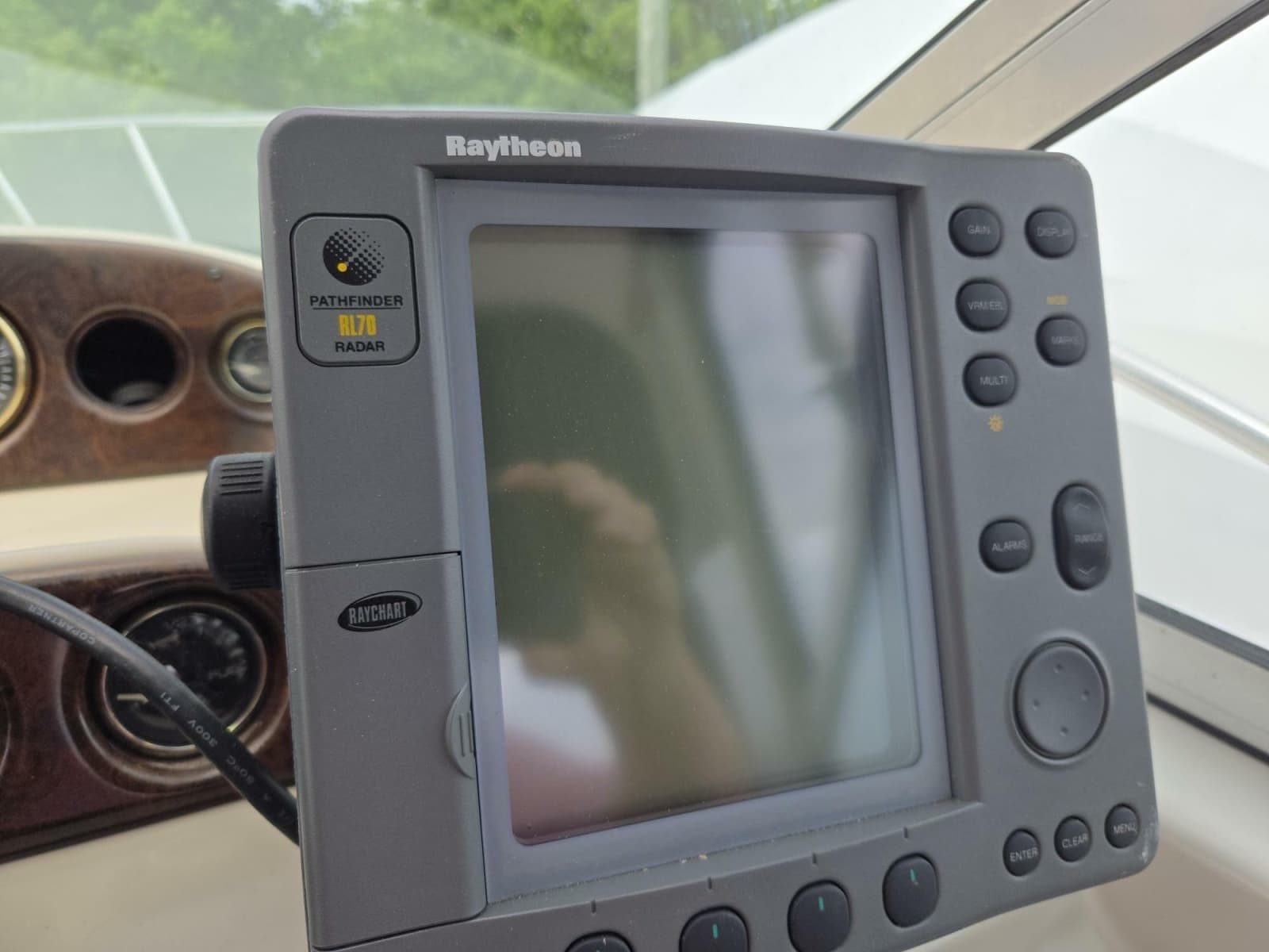 1999 Rinker 330 Fiesta Vee - Photo 28