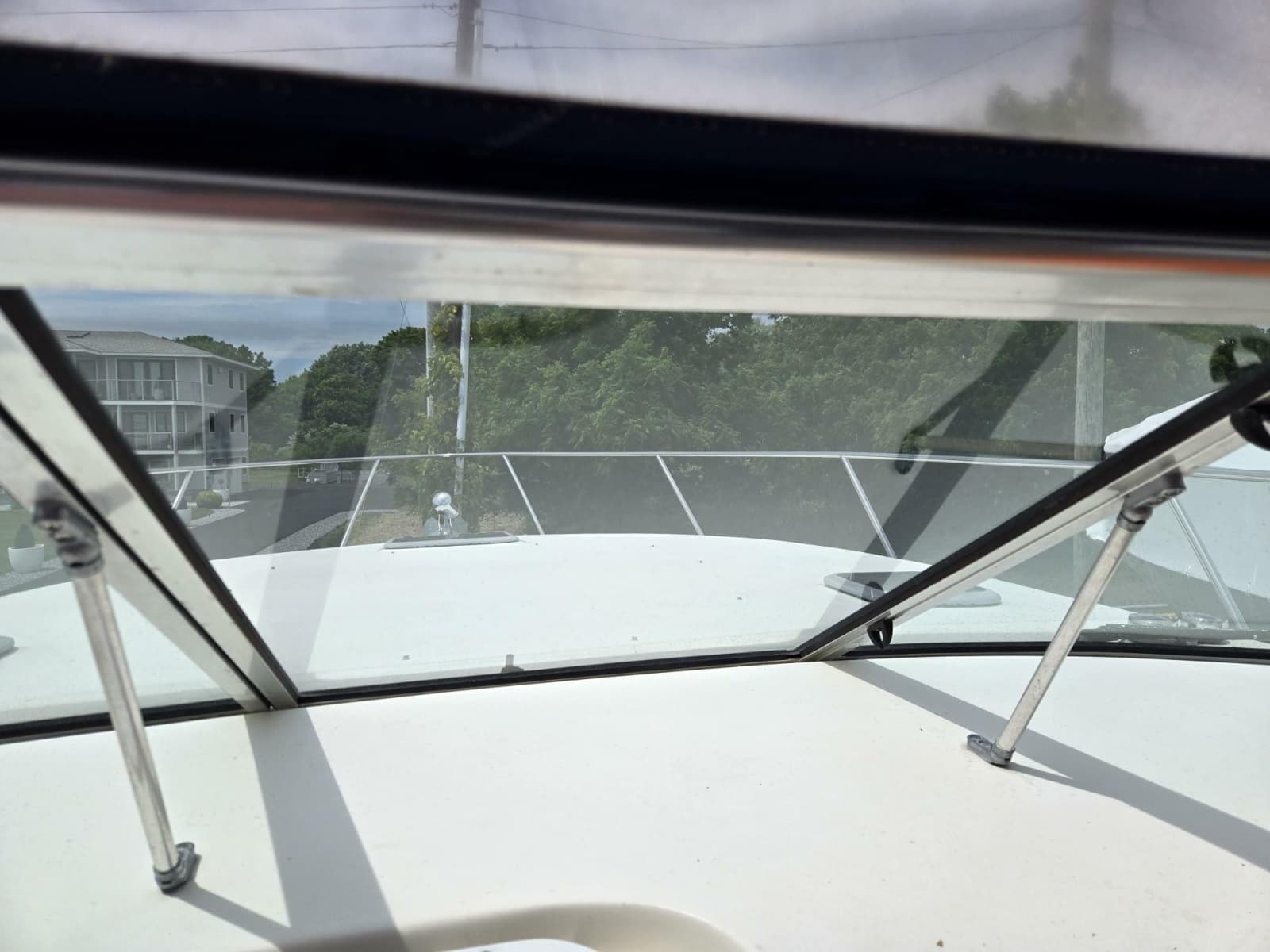 1999 Rinker 330 Fiesta Vee - Photo 9