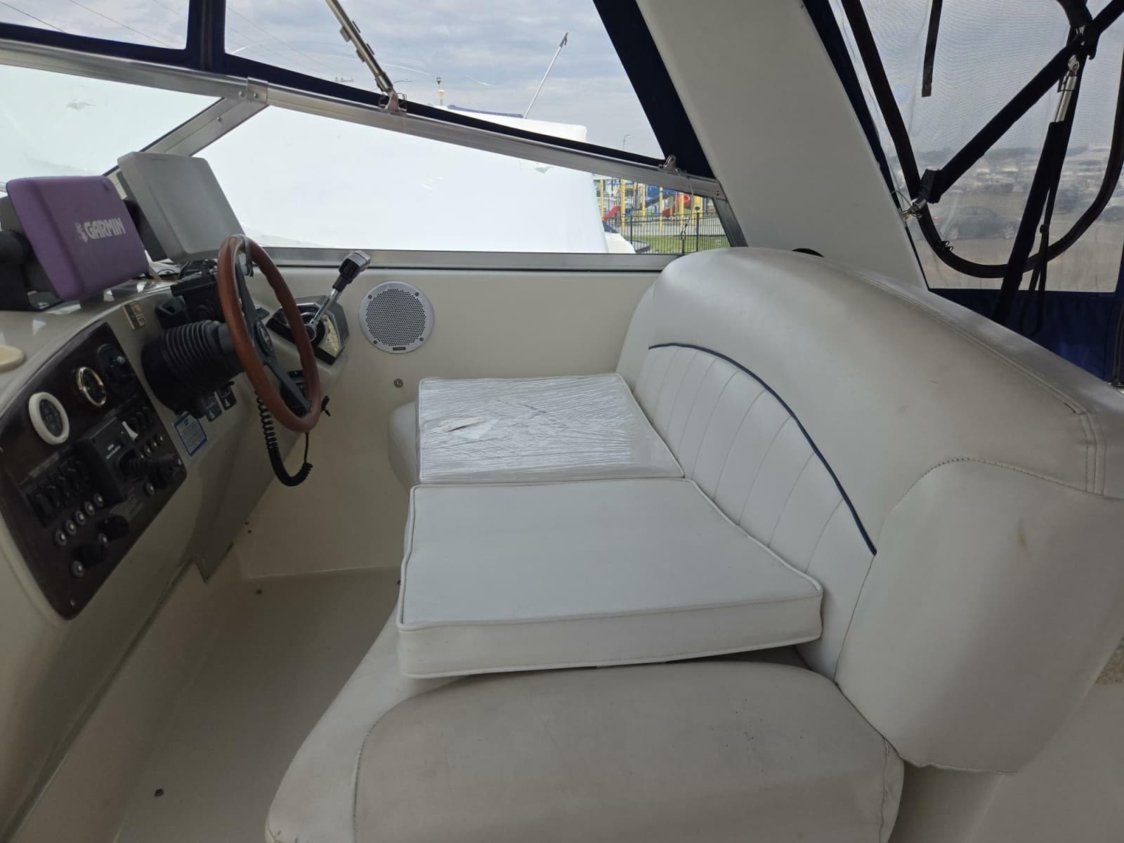 1999 Rinker 330 Fiesta Vee - Photo 32