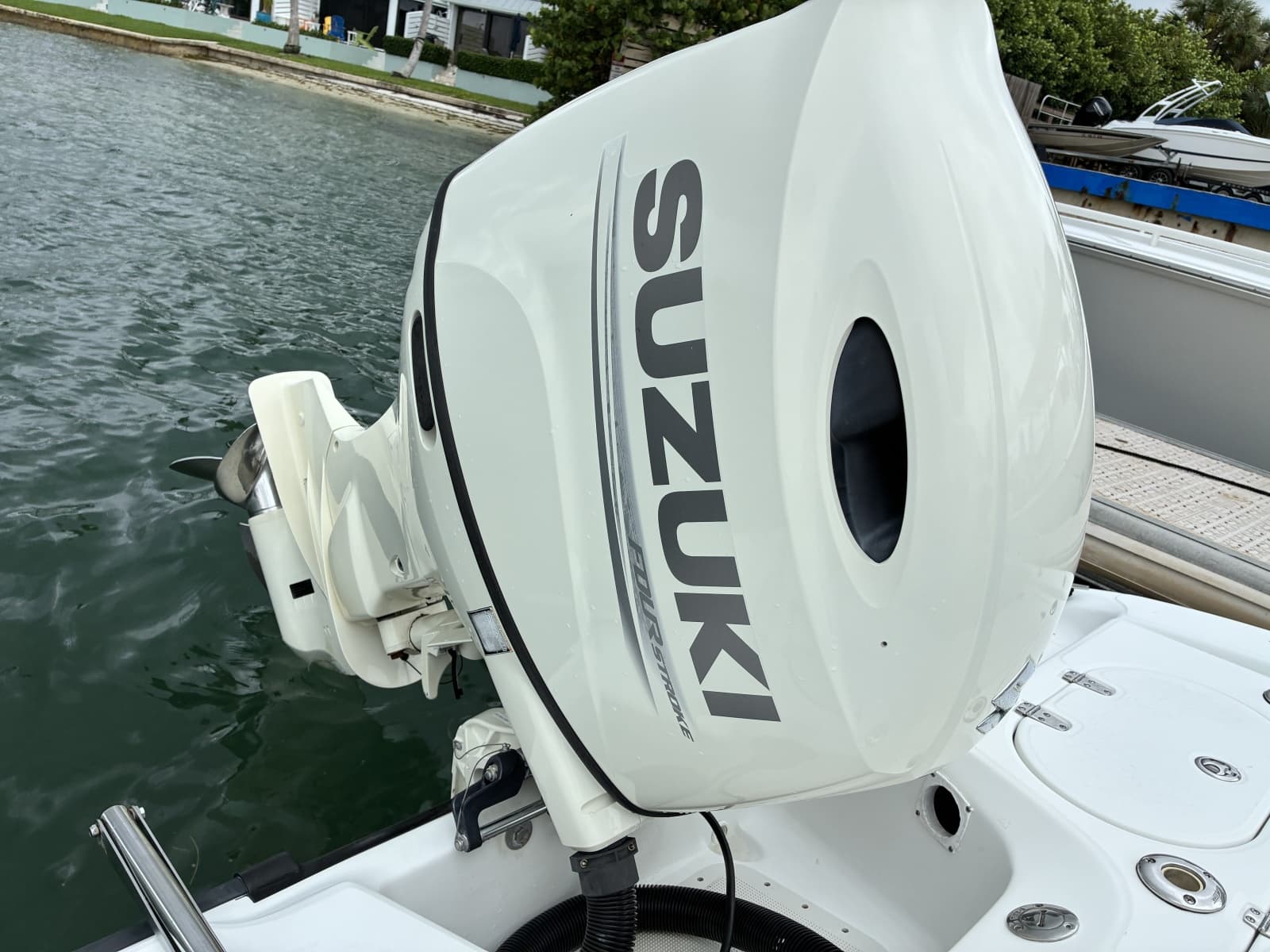 2004 Boston Whaler 220 Dauntless - Photo 9