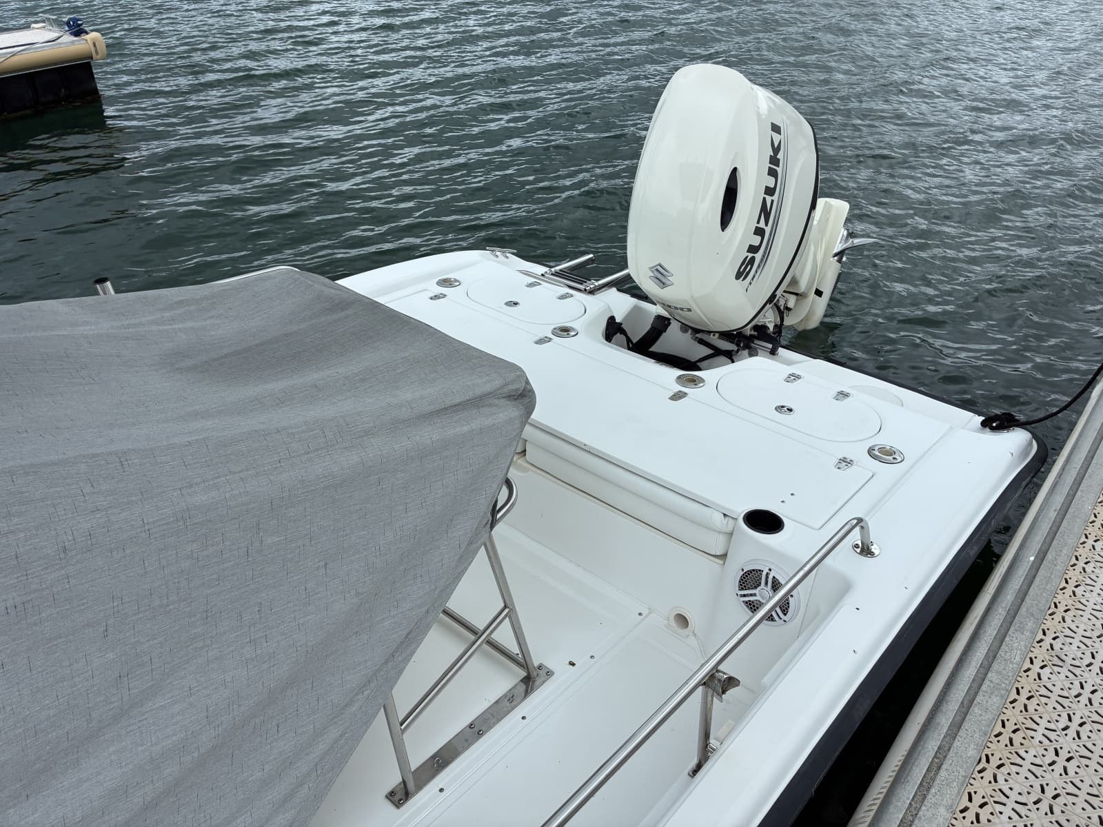 2004 Boston Whaler 220 Dauntless - Photo 6