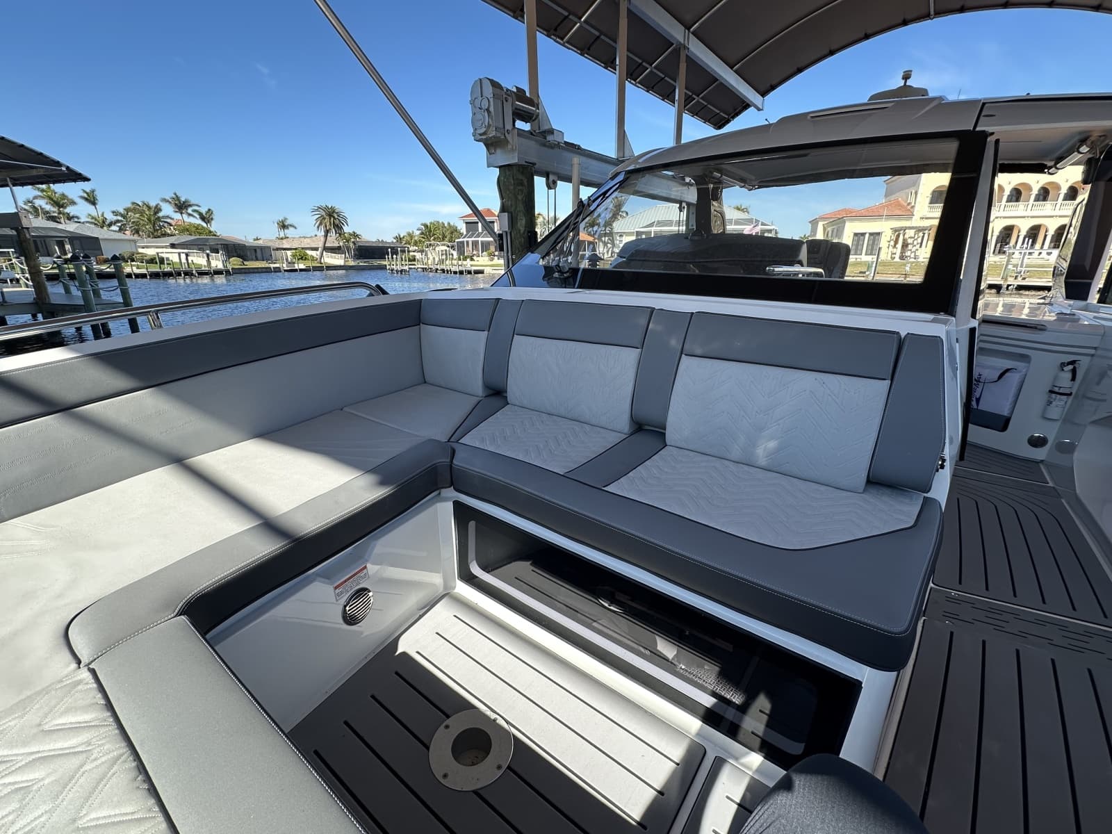 2022 Galeon 325 GTO - Photo 6